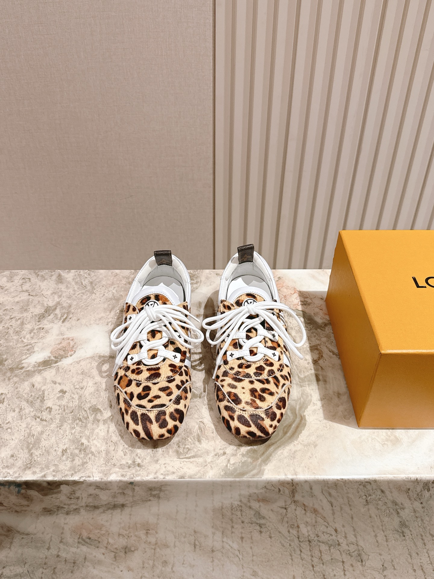 LV 루이비통 빈티지 러닝 스니커즈 신발