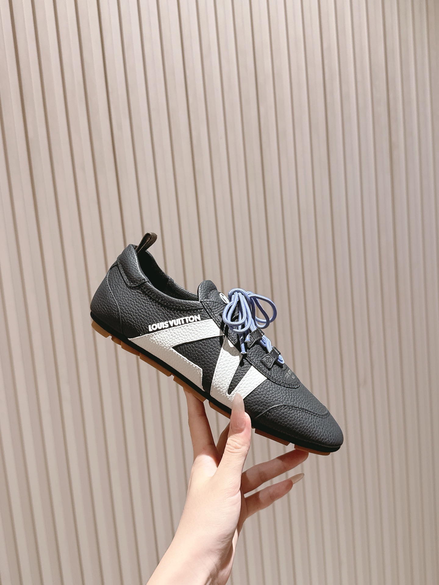 LV 루이비통 빈티지 러닝 스니커즈 신발