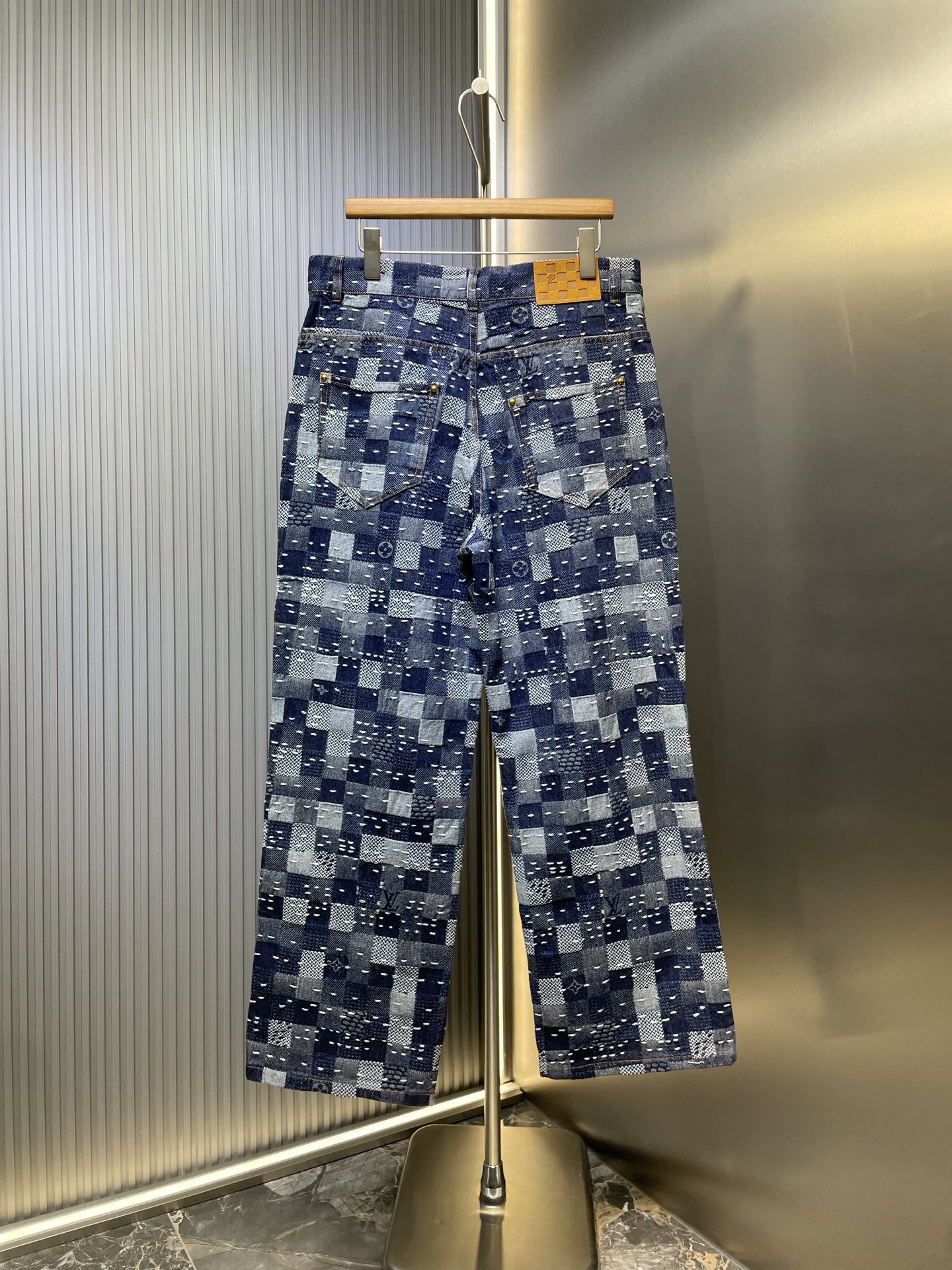 LV 루이비통 Louis Vuitton 데님 체크 자수 팬츠 바지 의류