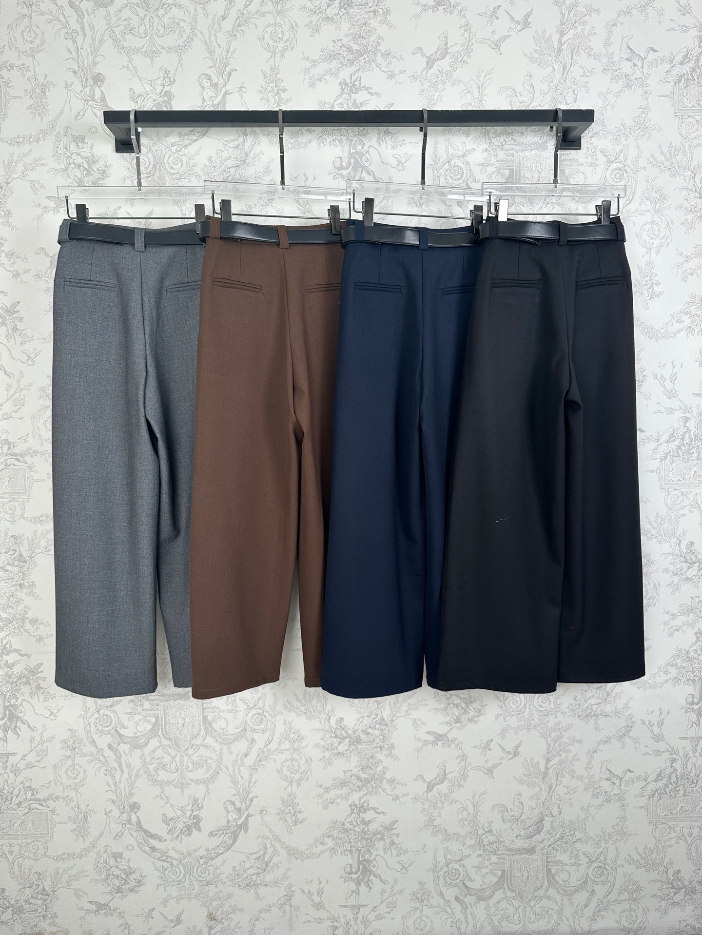 LV 루이비통 핀턱 디테일 와이드 팬츠 바지 의류