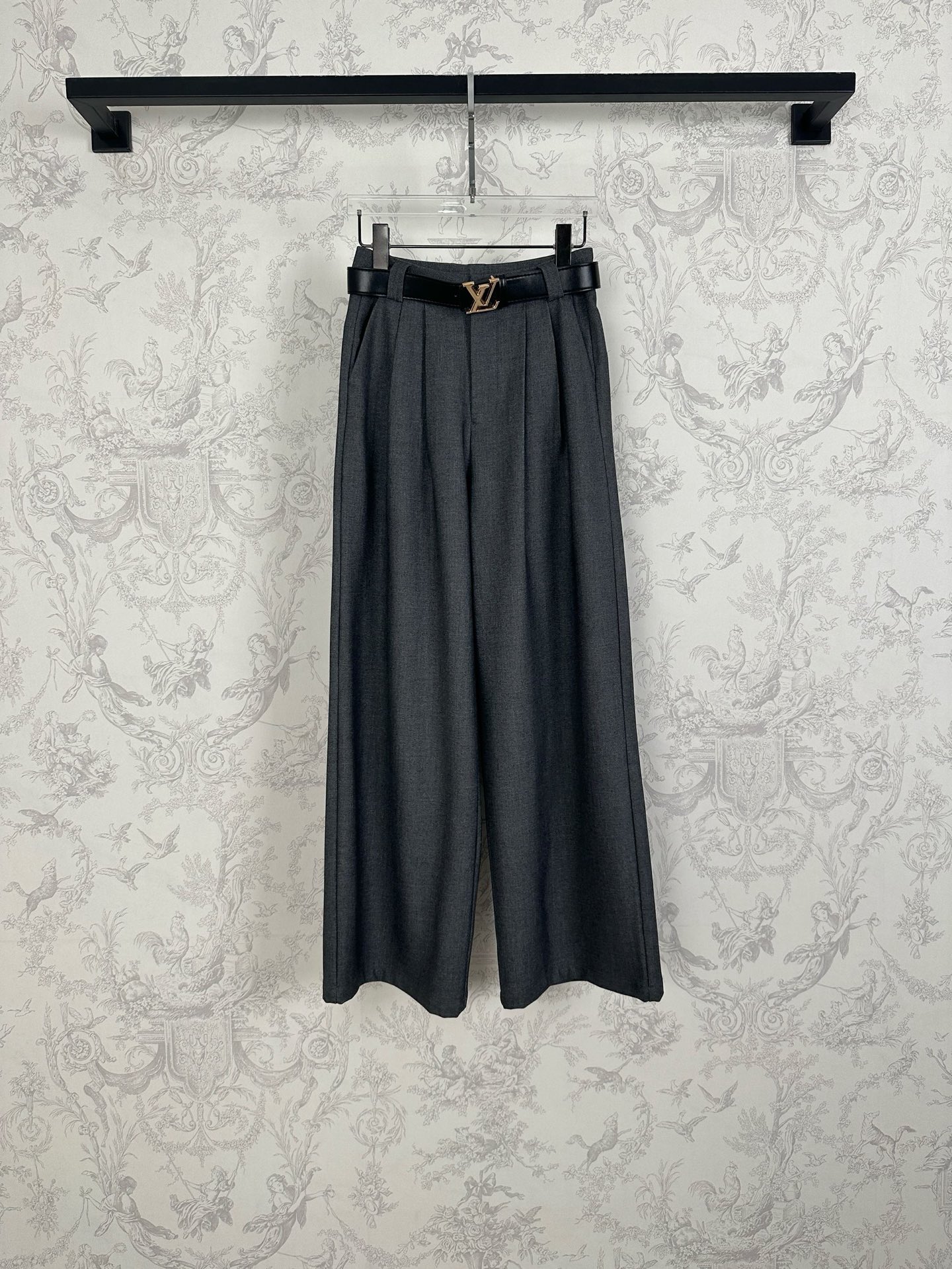 LV 루이비통 핀턱 디테일 와이드 팬츠 바지 의류