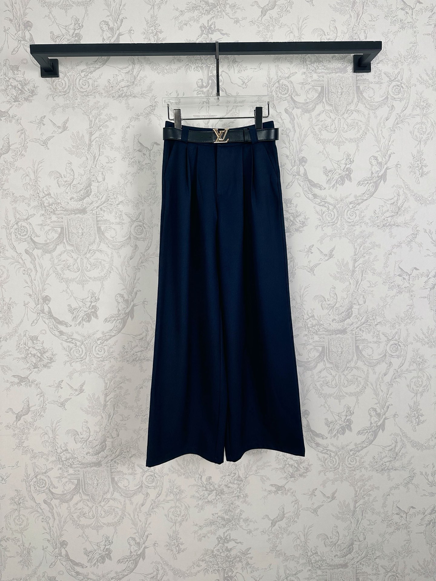 LV 루이비통 핀턱 디테일 와이드 팬츠 바지 의류