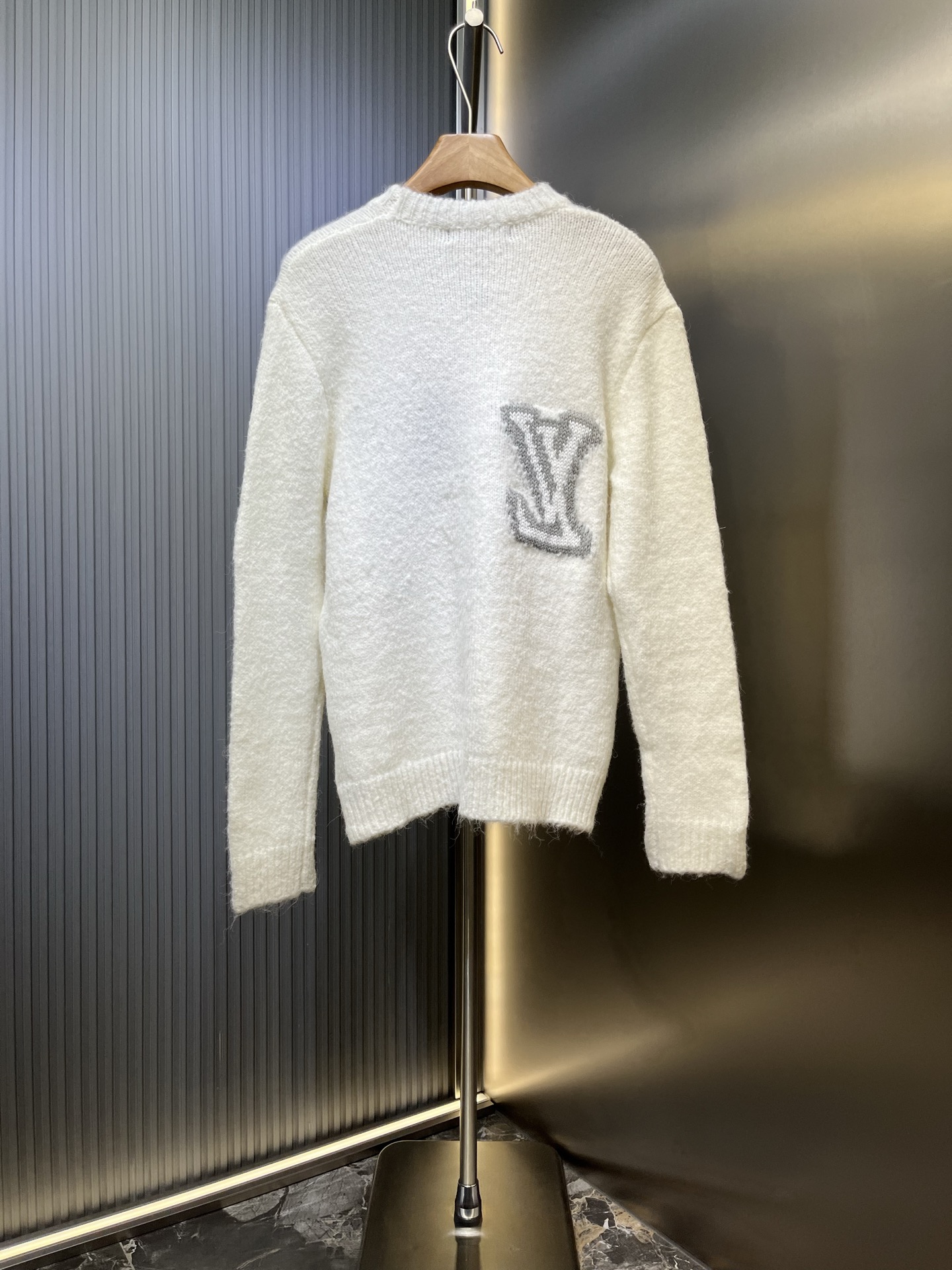 LV 루이비통 Louis Vuitton 긴팔 니트 의류