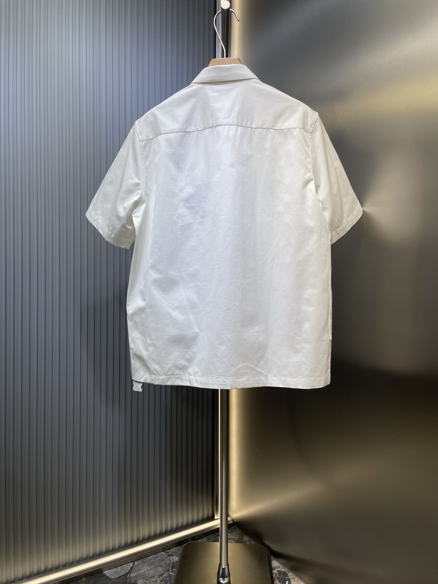 LV 루이비통 Louis Vuitton 모노그램 포켓 반팔 셔츠 의류