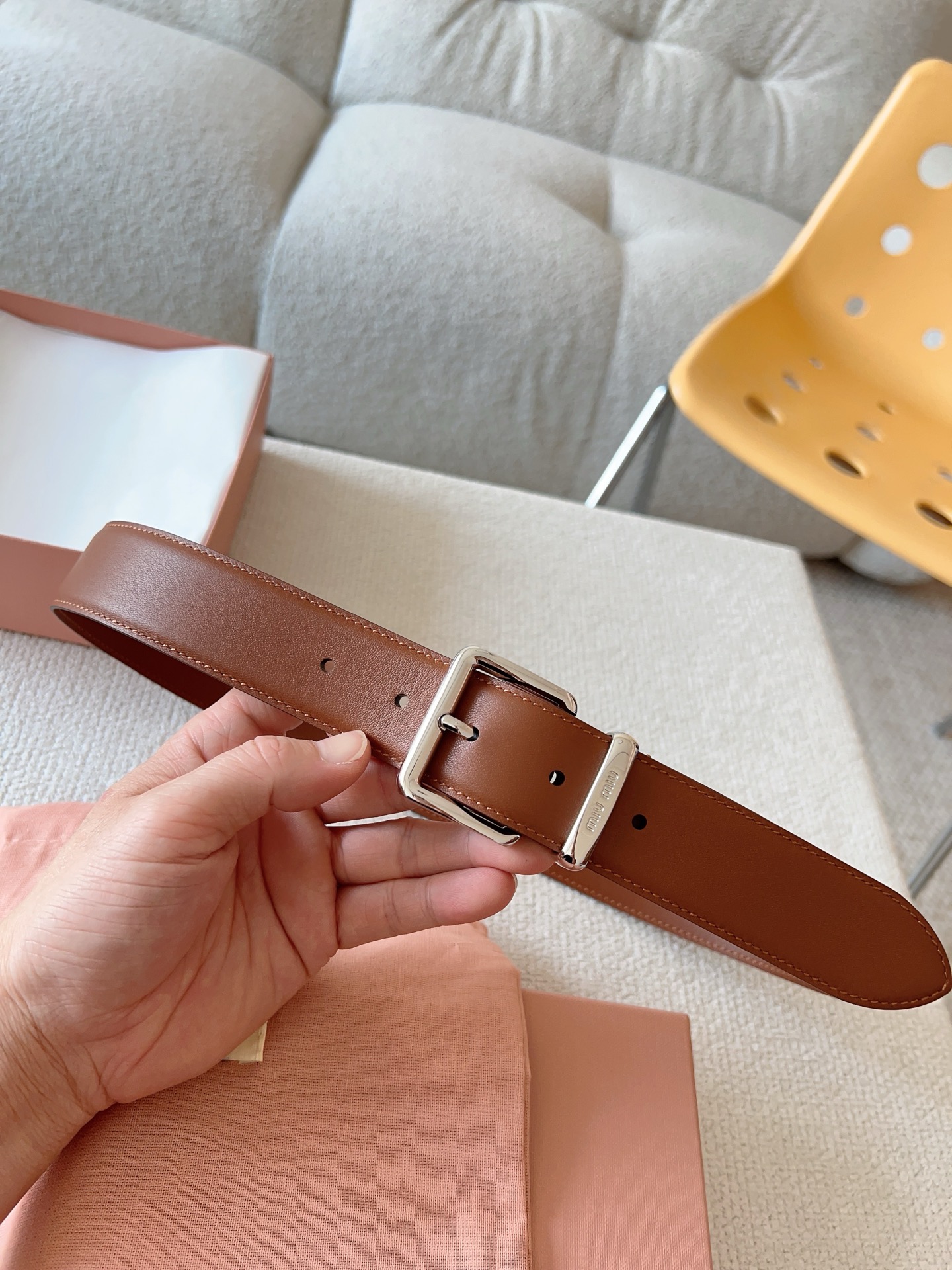 miumiu 미우미우 로고 레더 벨트