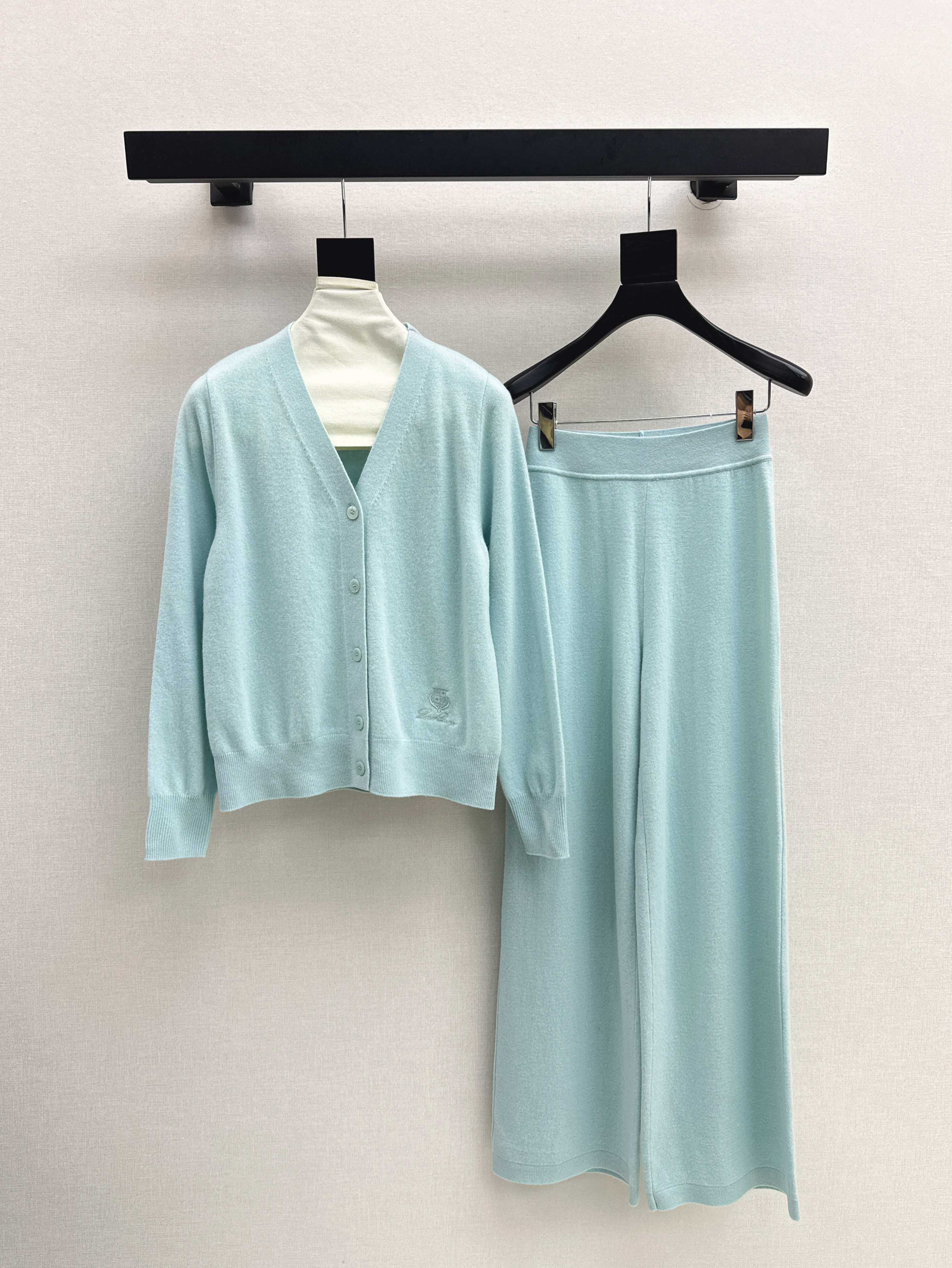 Loro Piana 로로피아나 니트 가디건 + 팬츠 세트 의류