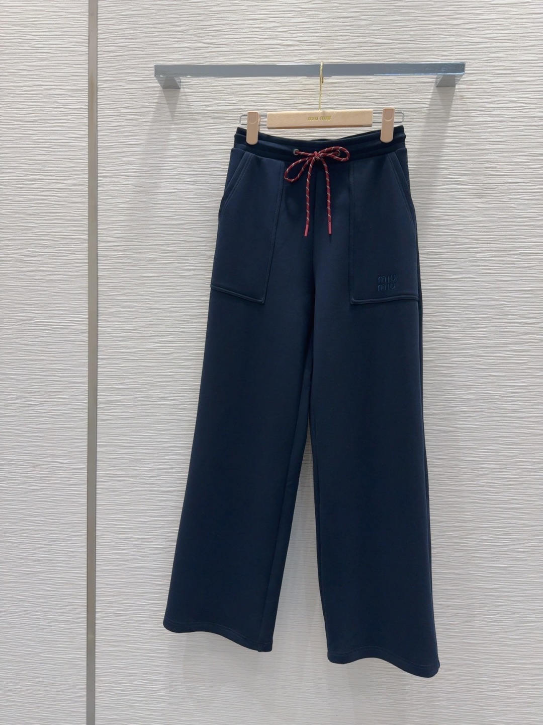 miumiu 미우미우 후드집업 자켓 + 팬츠 바지 세트업 (투피스) 의류