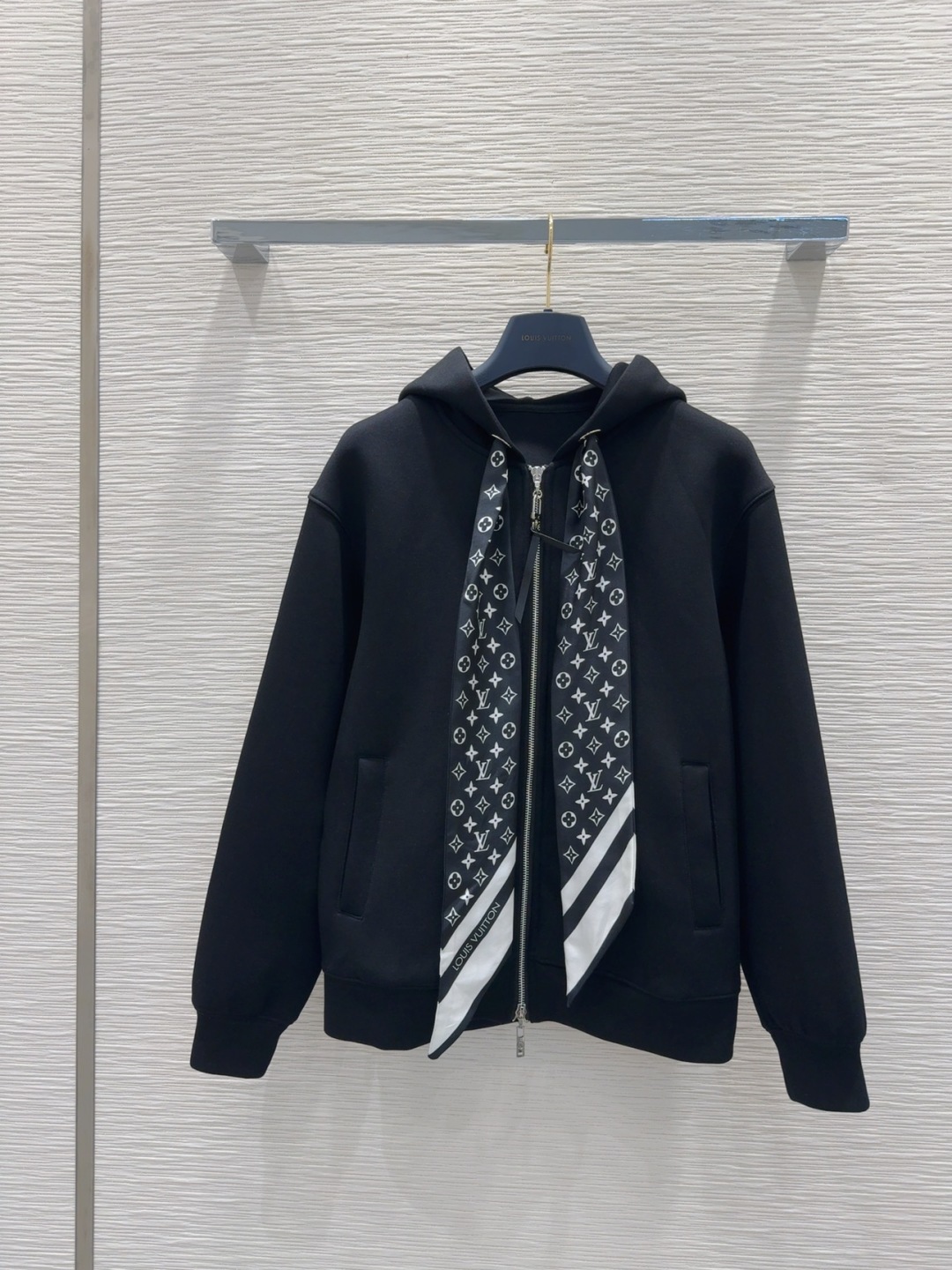 LV 루이비통 후드집업 자켓 의류