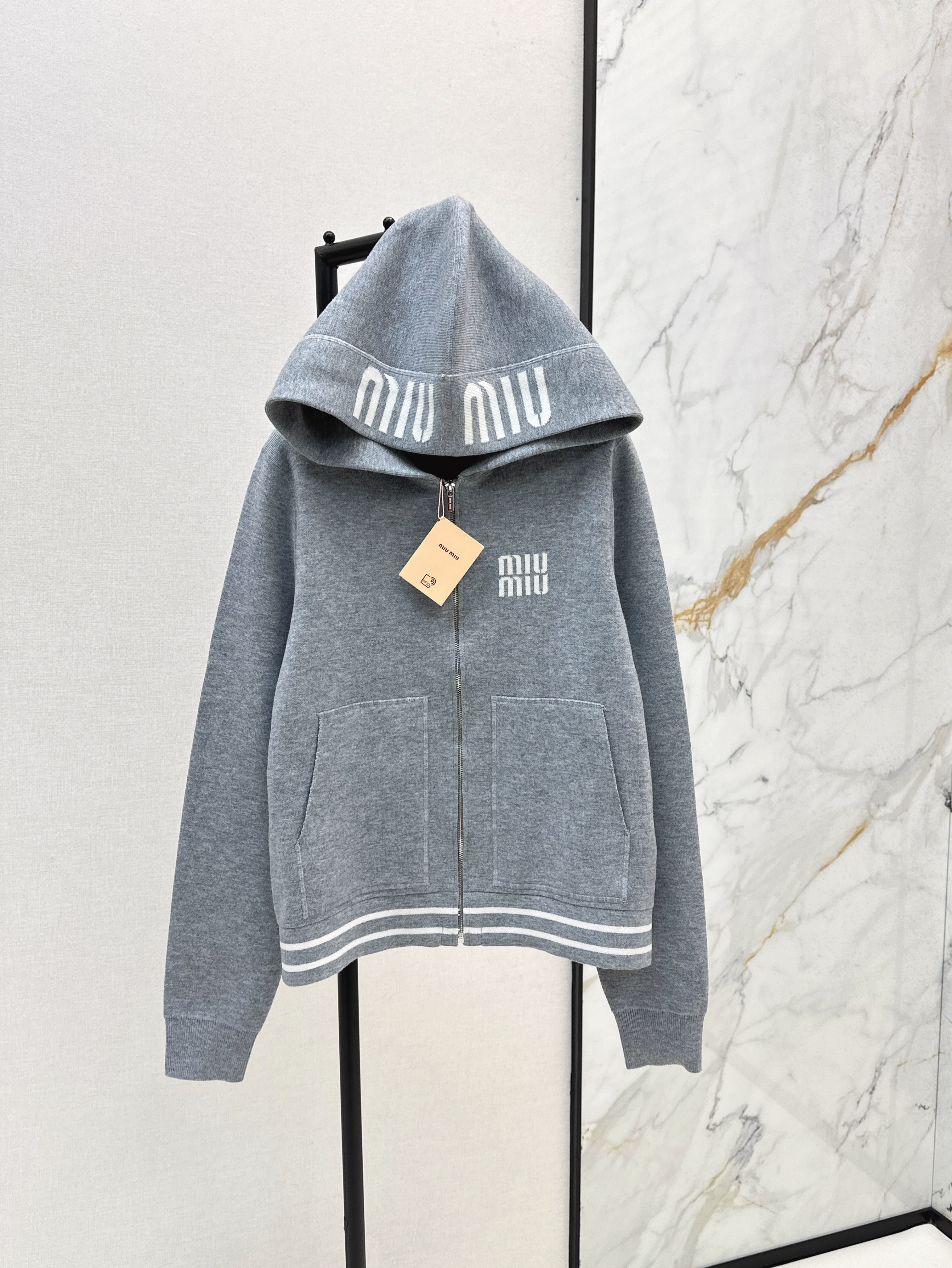 miumiu 미우미우 후드집업 자켓 의류