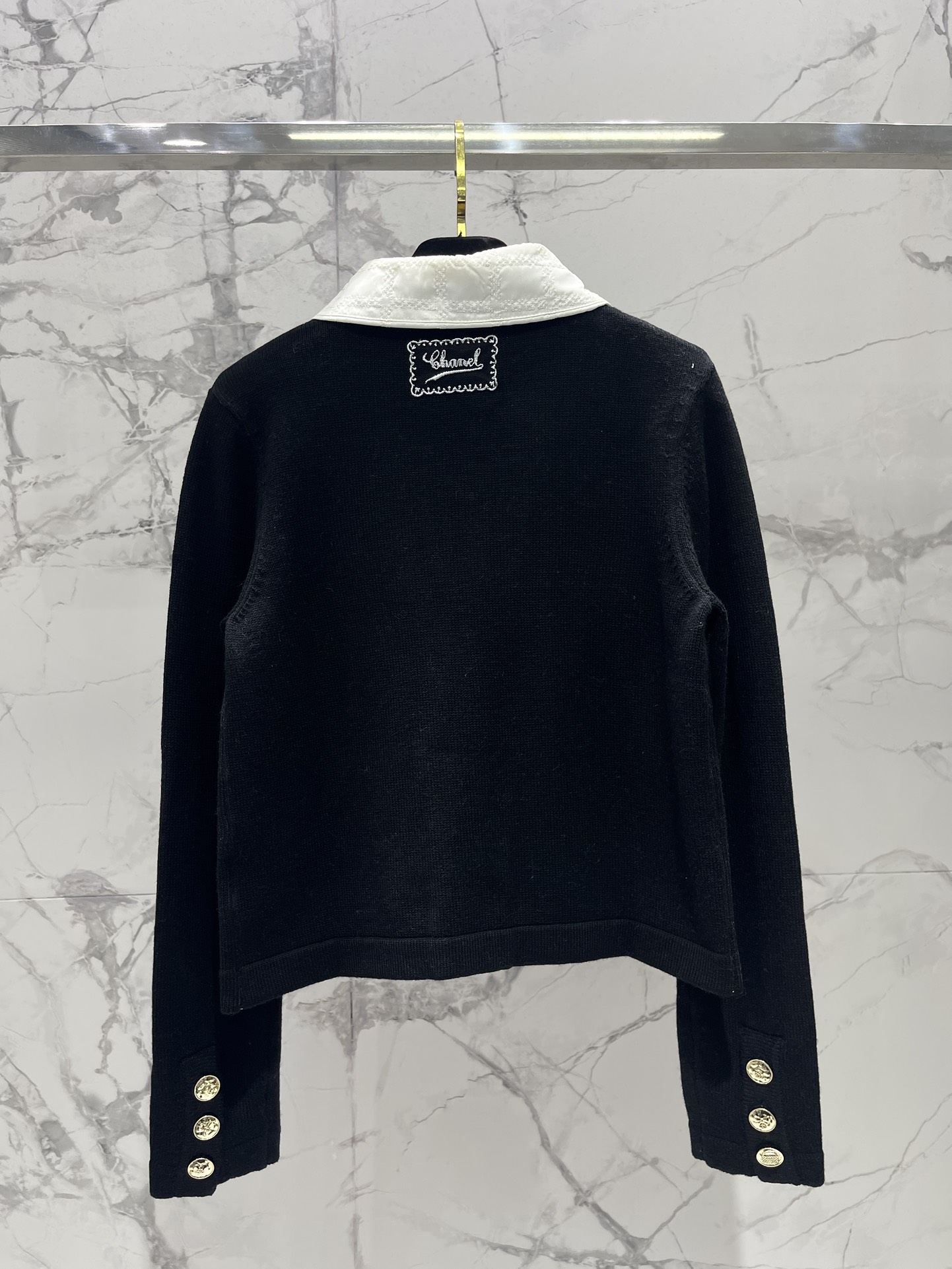 CHANEL 샤넬 로고 캐시미어 가디건 의류