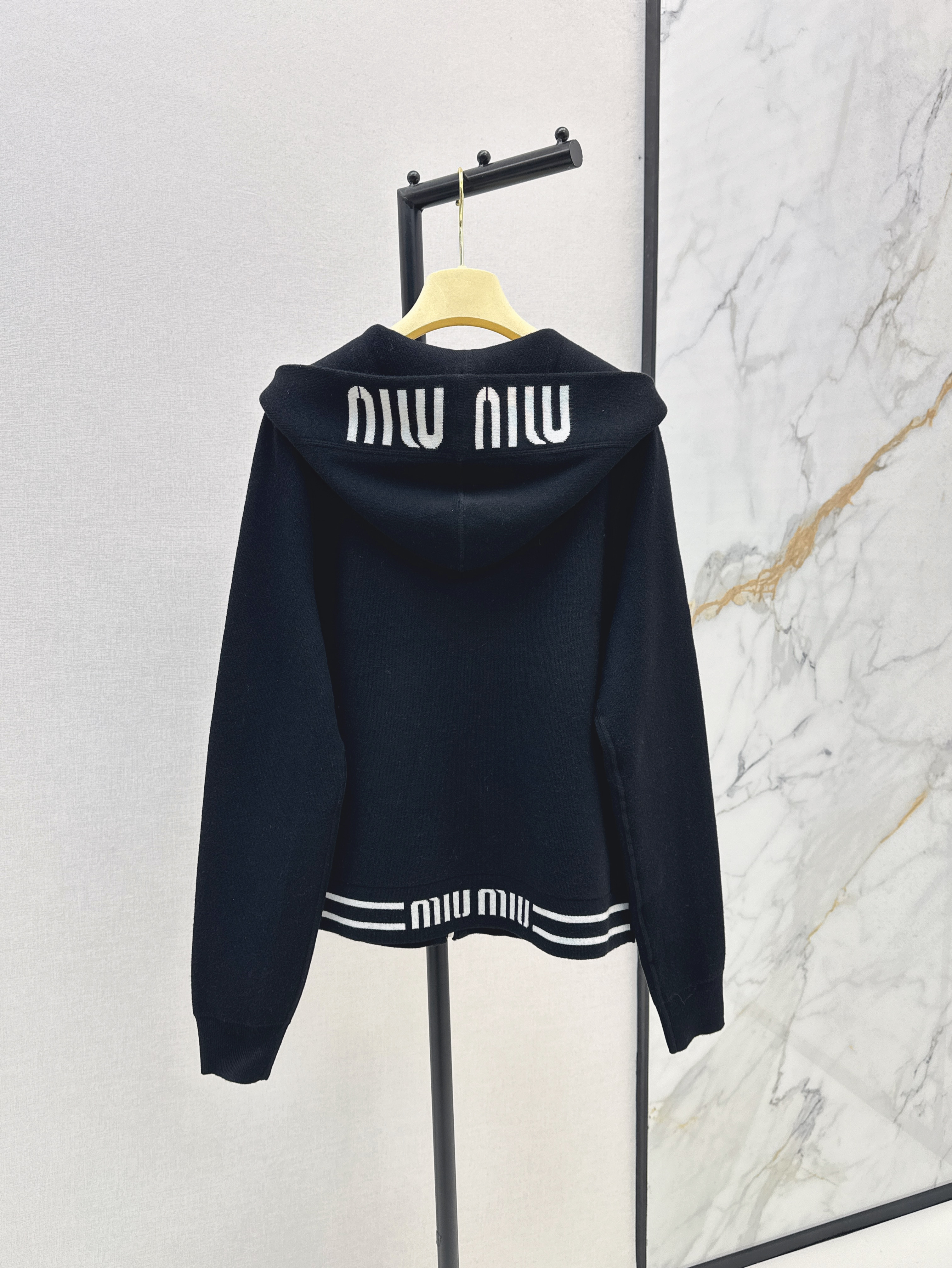 miumiu 미우미우 후드집업 자켓 의류