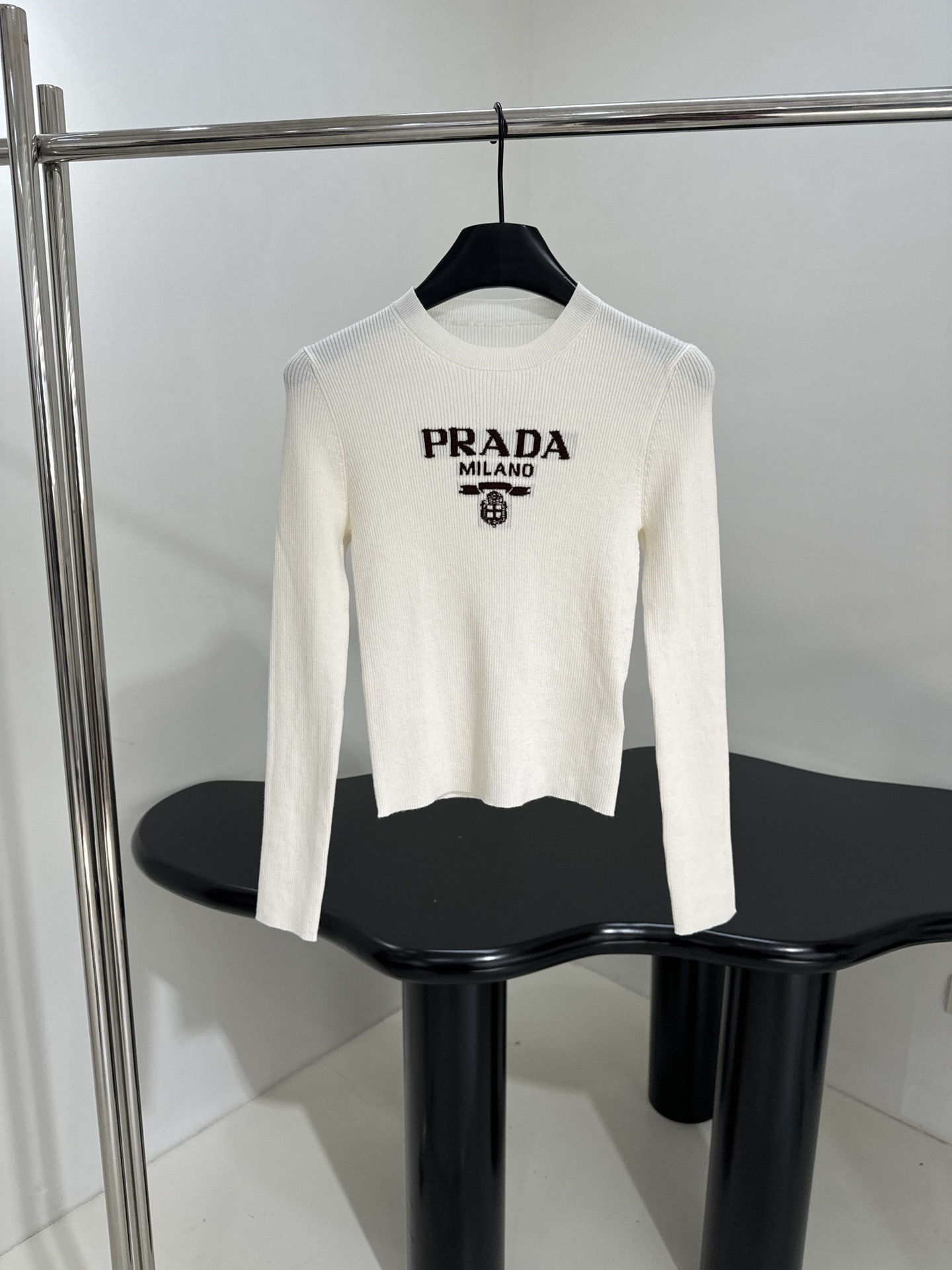Prada 프라다 로고 실크 라운드넥 긴팔 니트 의류