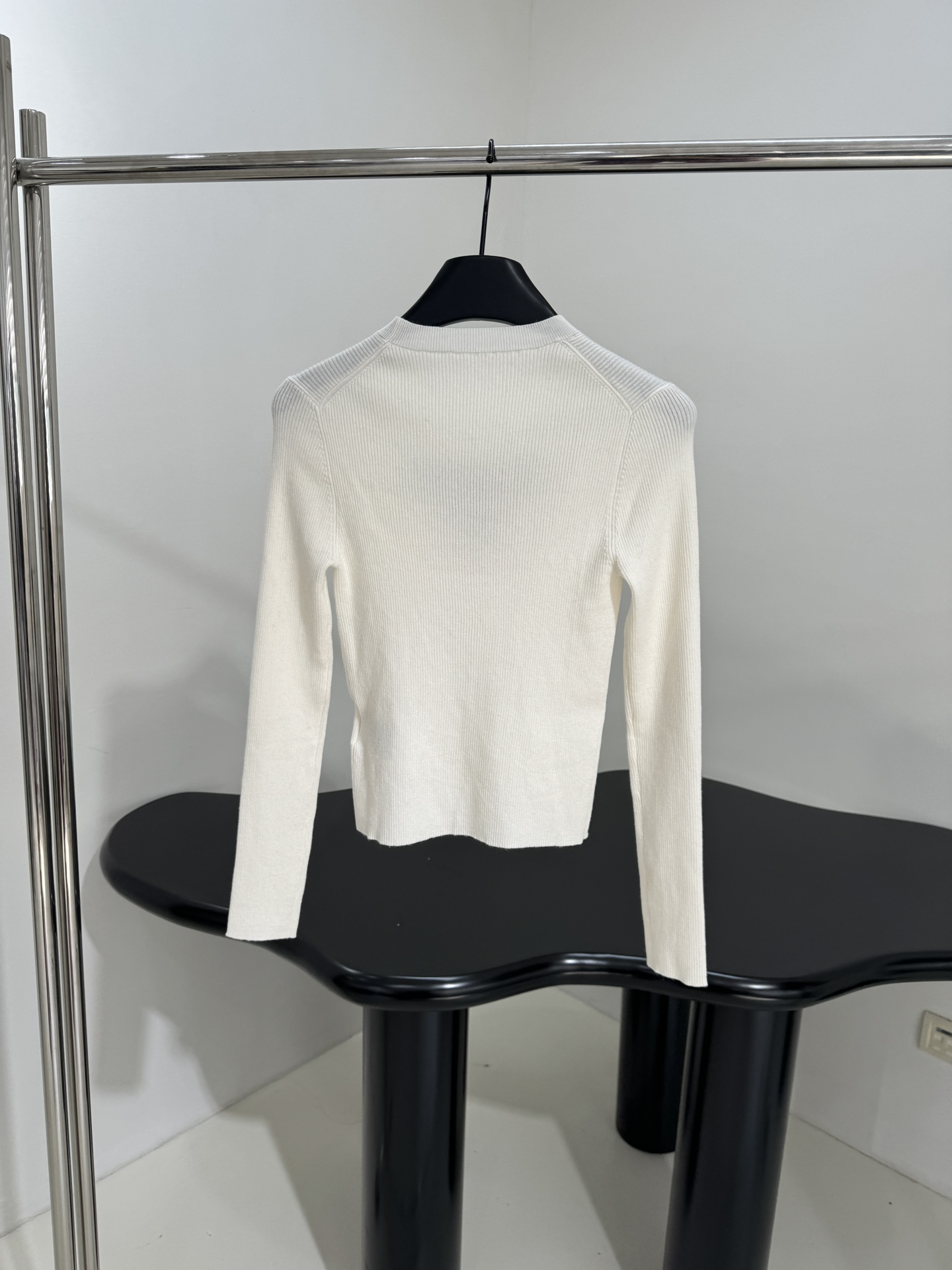 Prada 프라다 로고 실크 라운드넥 긴팔 니트 의류