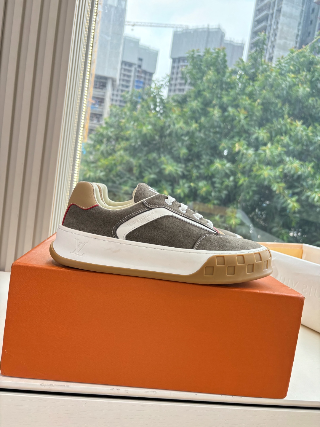 LV 루이비통 스니커즈 신발