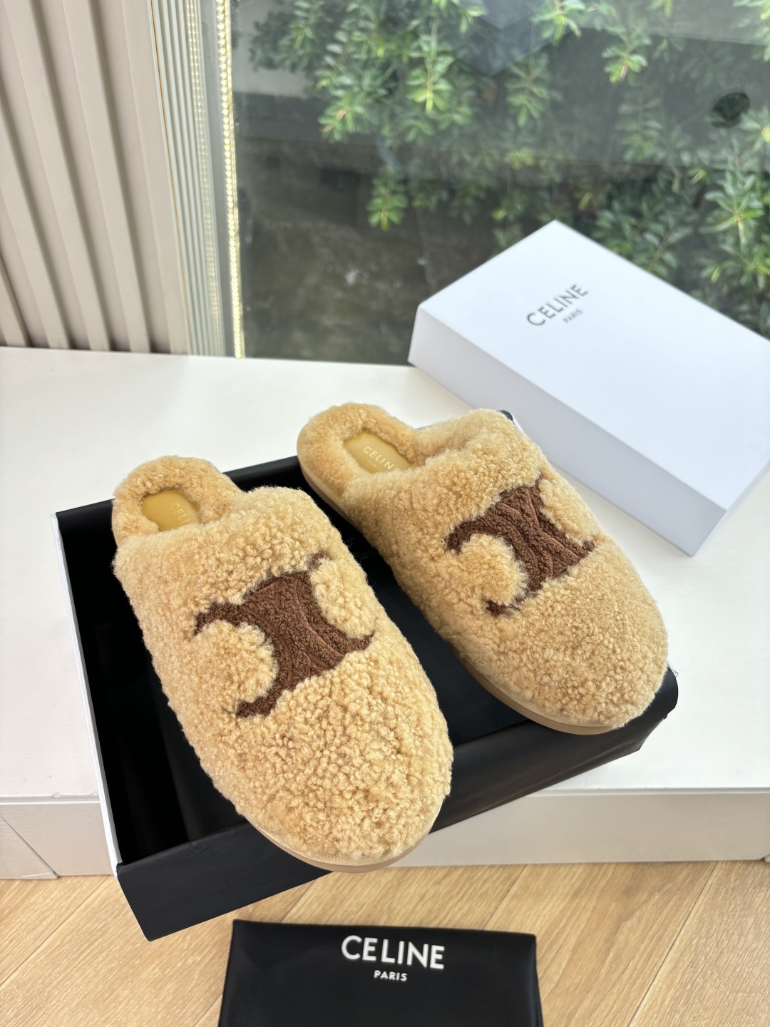 Celine 셀린느 앞코 슬리퍼 퍼 슈즈 신발