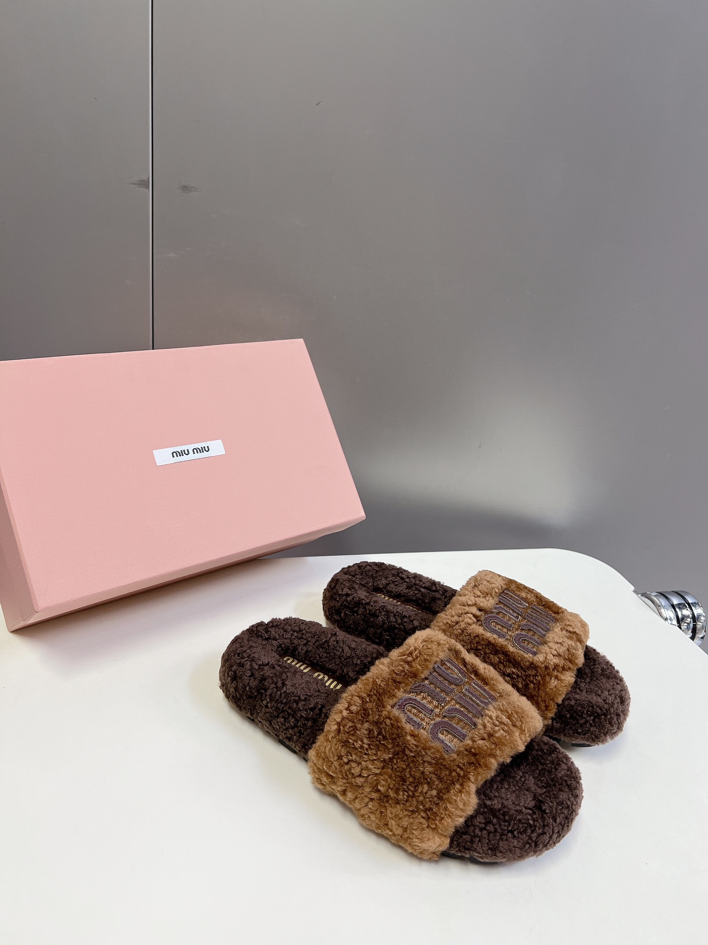 miumiu 미우미우 퍼 슬리퍼 신발