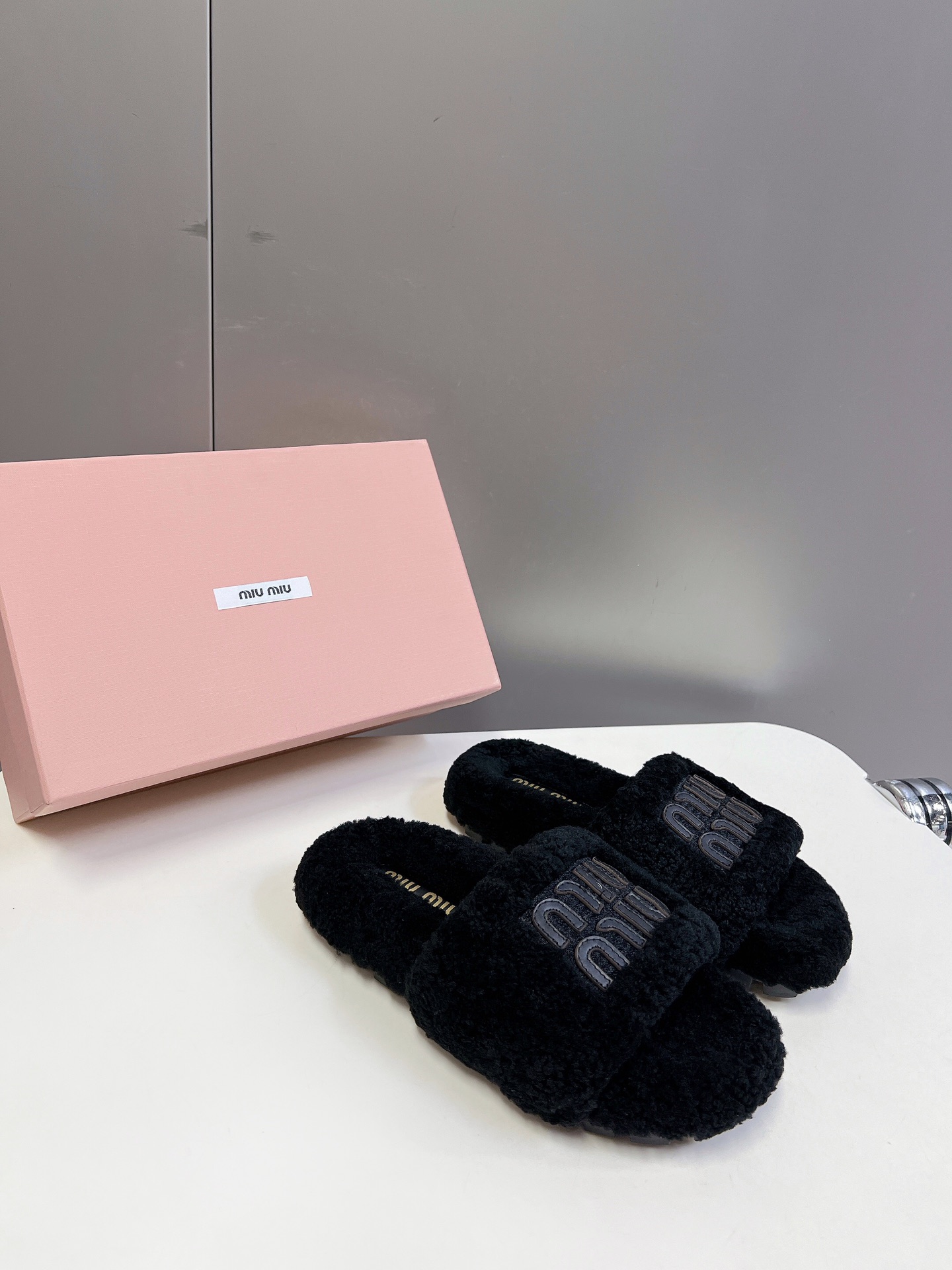 miumiu 미우미우 퍼 슬리퍼 신발