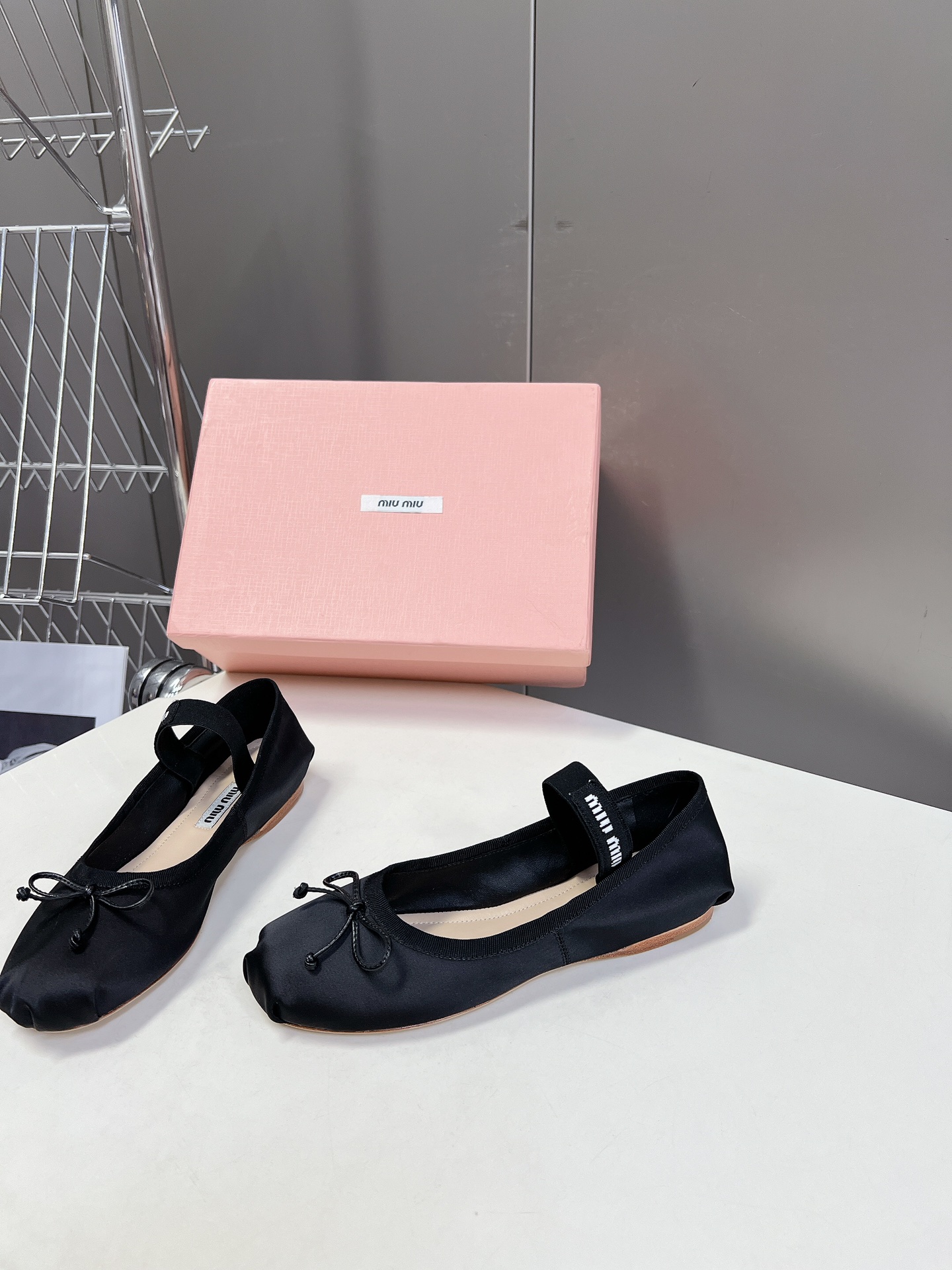 miumiu 미우미우 클래식 발레리나 플랫 슈즈 단화 신발