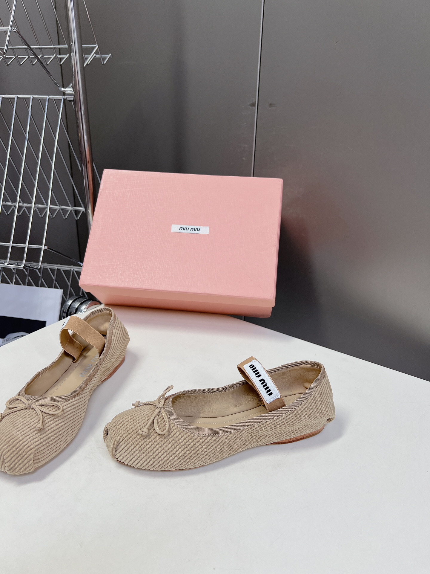 miumiu 미우미우 클래식 발레리나 플랫 슈즈 단화 신발