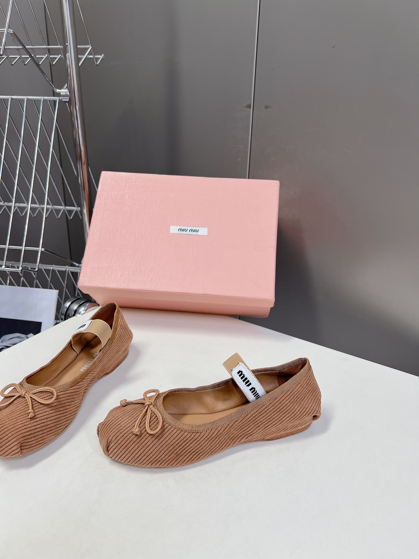 miumiu 미우미우 클래식 발레리나 플랫 슈즈 단화 신발