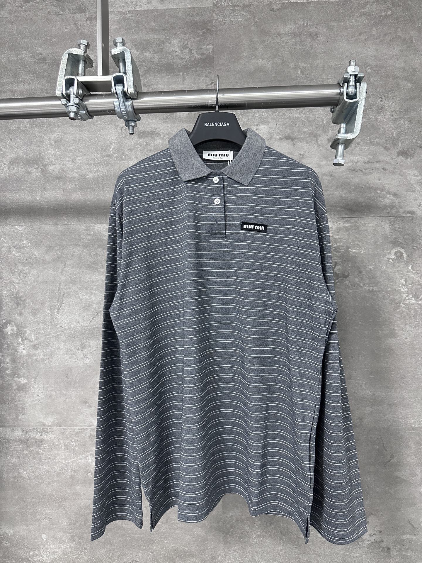 MIUMIU 미우미우 긴팔 카라 폴로 티셔츠 의류