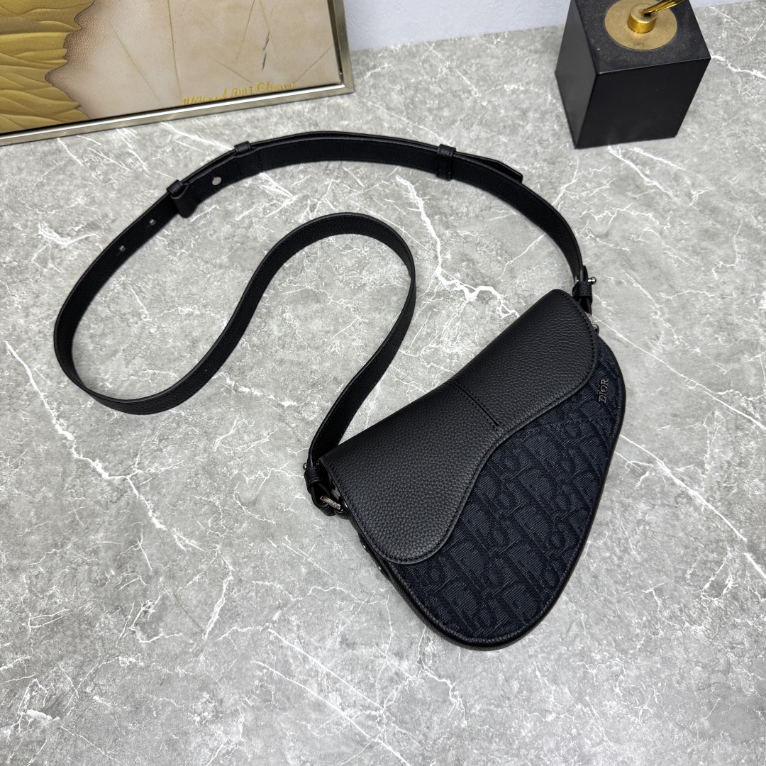 Dior CD 디올 Saddle 새들백 크로스백 가방