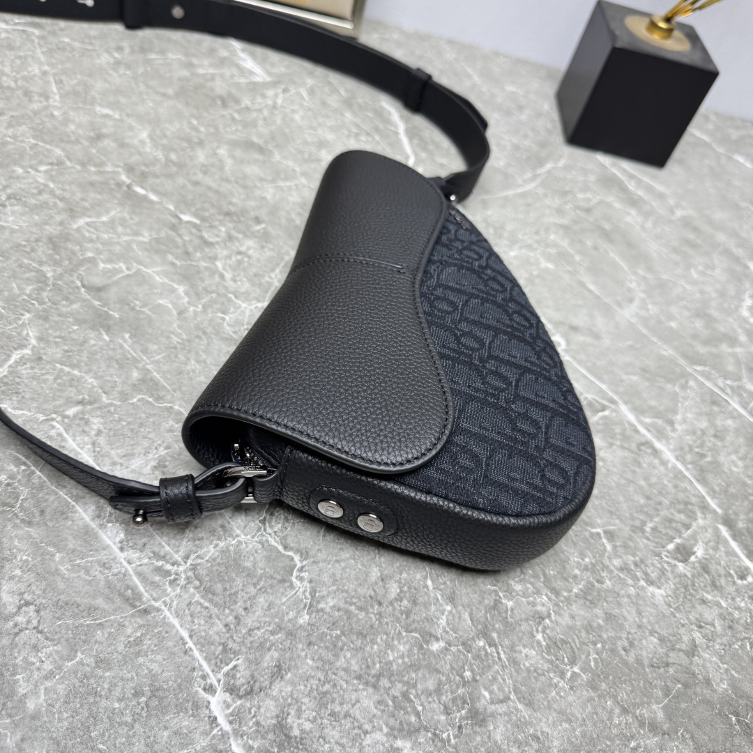 Dior CD 디올 Saddle 새들백 크로스백 가방