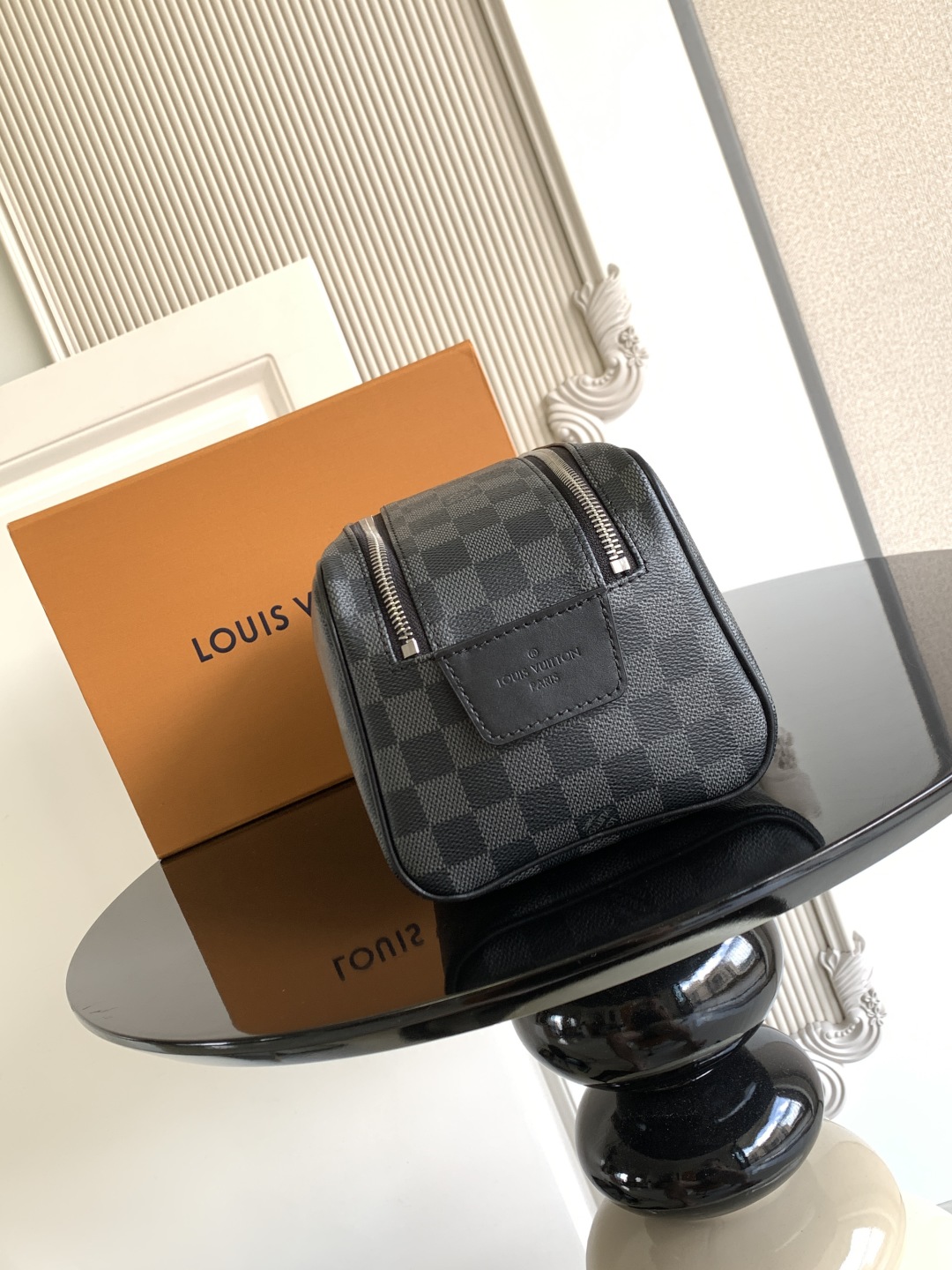 LV 루이비통 Dopp 파우치 가방