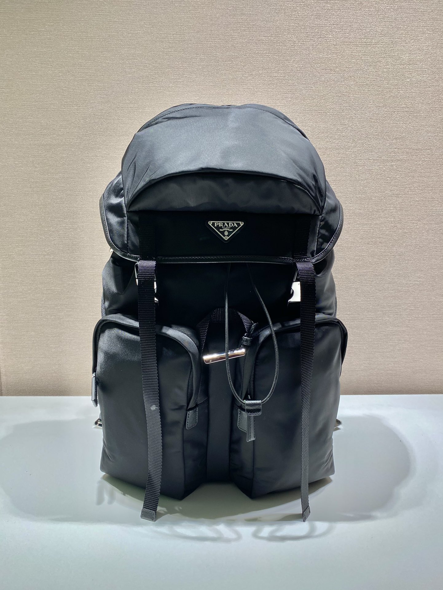 PRADA 프라다 등산 백팩 2VZ019 가방