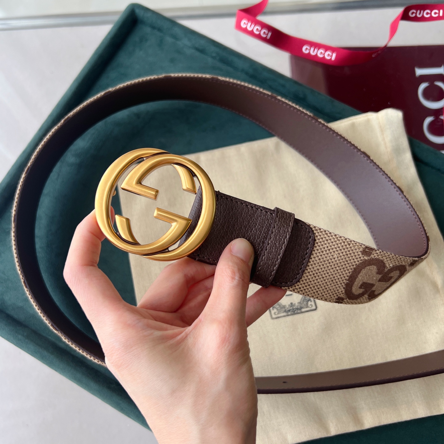 GUCCI 구찌 듀얼 G 버클 와이드 벨트