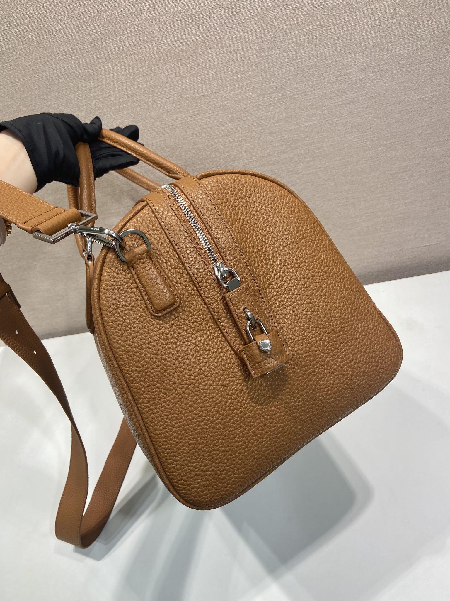 PRADA 프라다 여행가방 보스턴백 가방