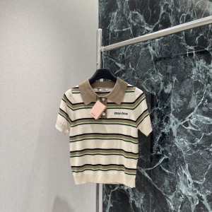 miumiu 미우미우 스트라이프 카라 니트 반팔 의류