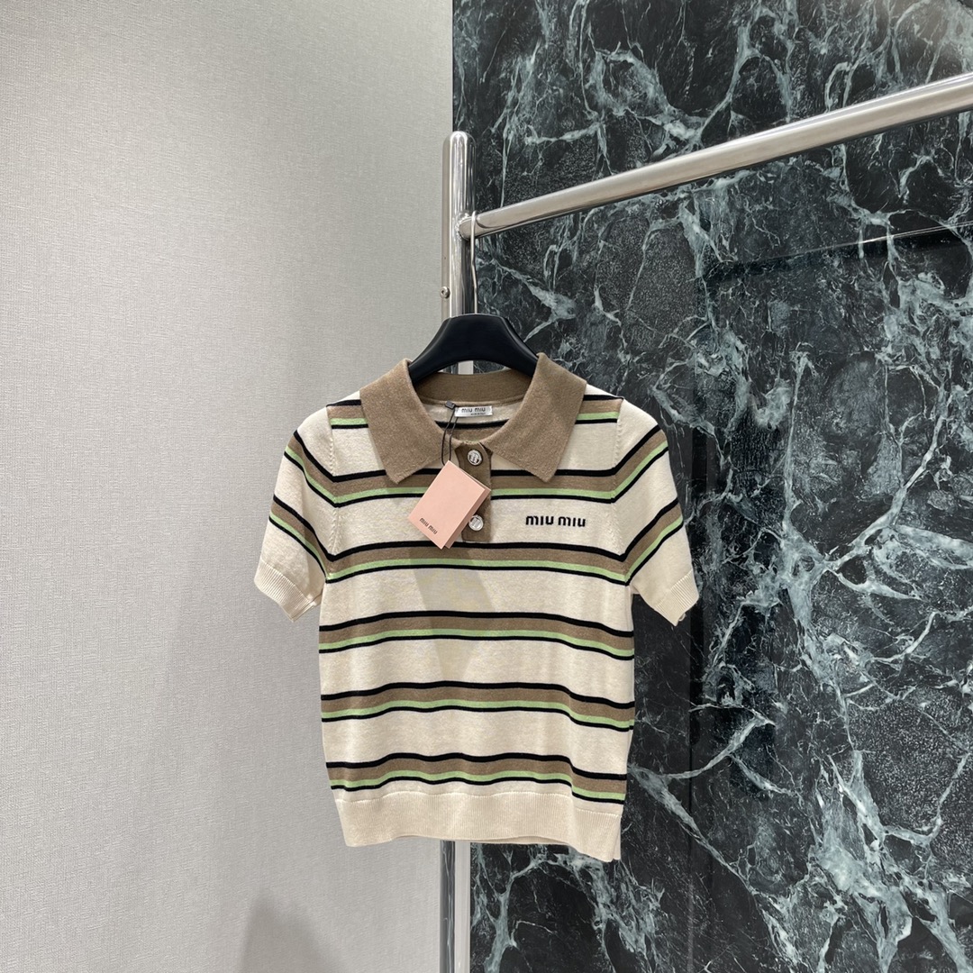 miumiu 미우미우 스트라이프 카라 니트 반팔 의류