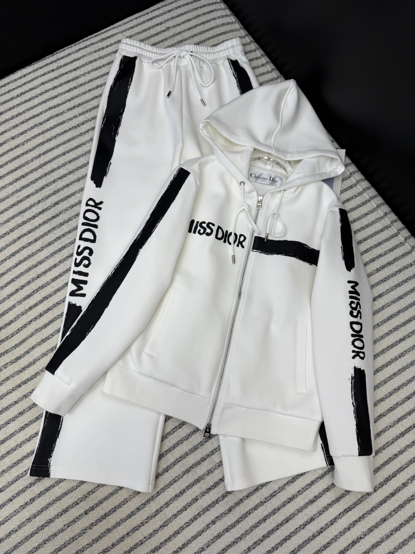 Dior CD 디올 트렌디 데일리룩 프린트 로고 상하의 세트