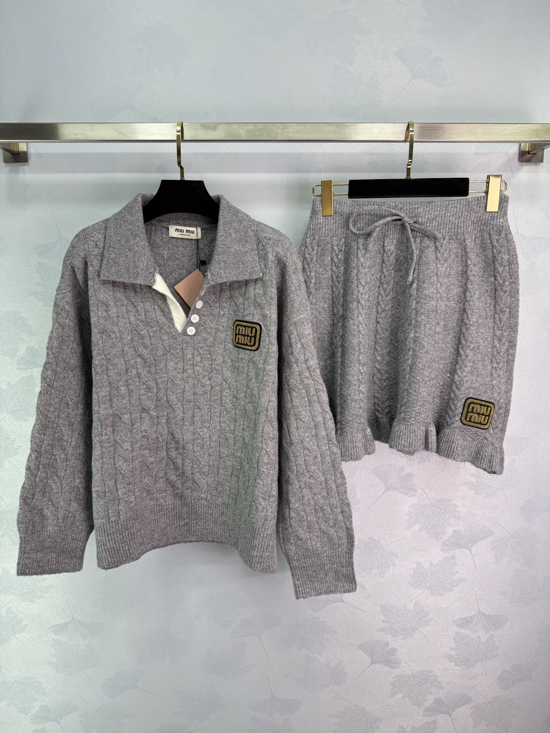 MiuMiu 미우미우 상의+하의 세트 의류