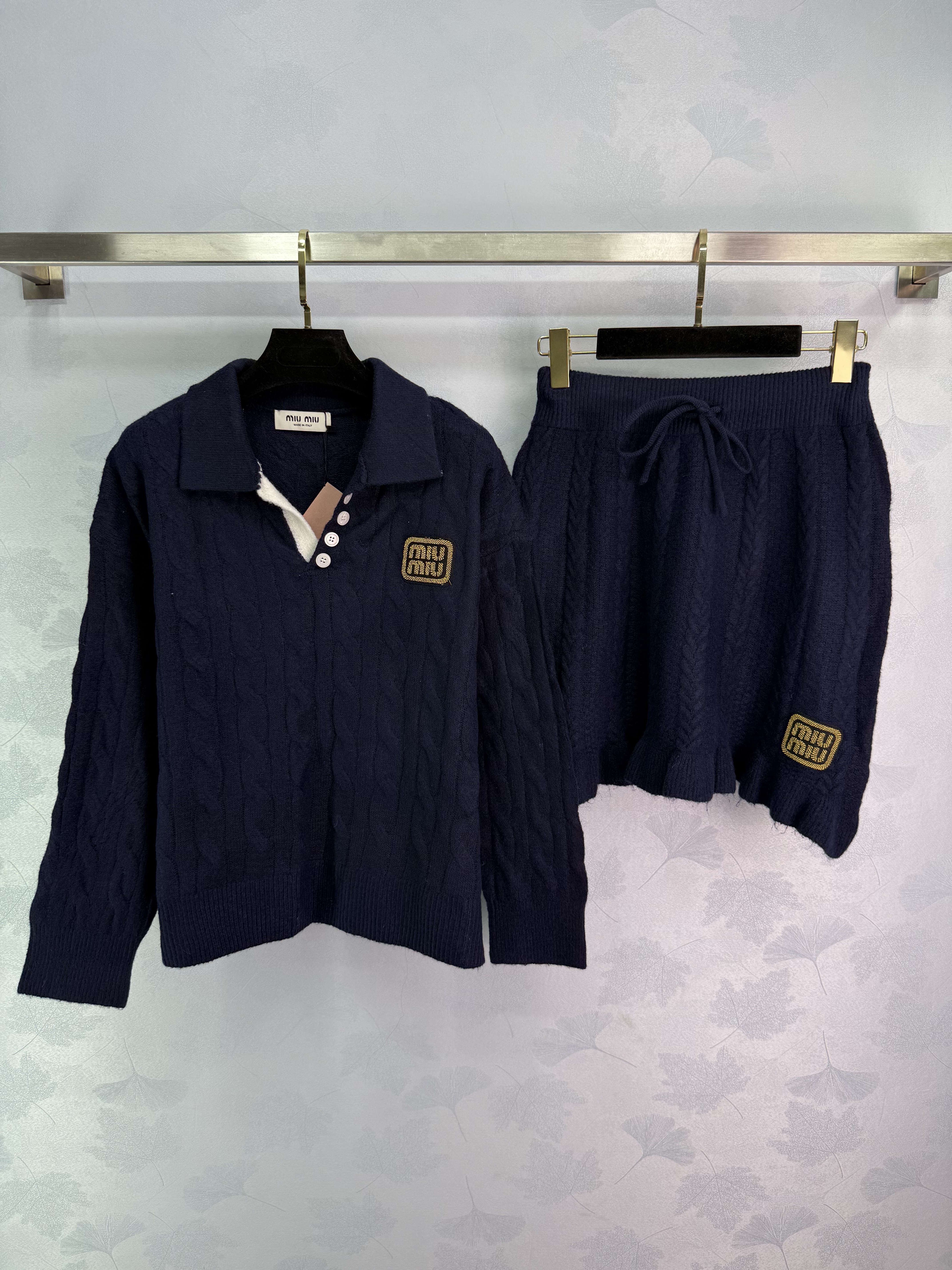 MiuMiu 미우미우 상의+하의 세트 의류