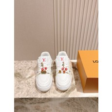 LV 루이비통 클래식 스니커즈 신발