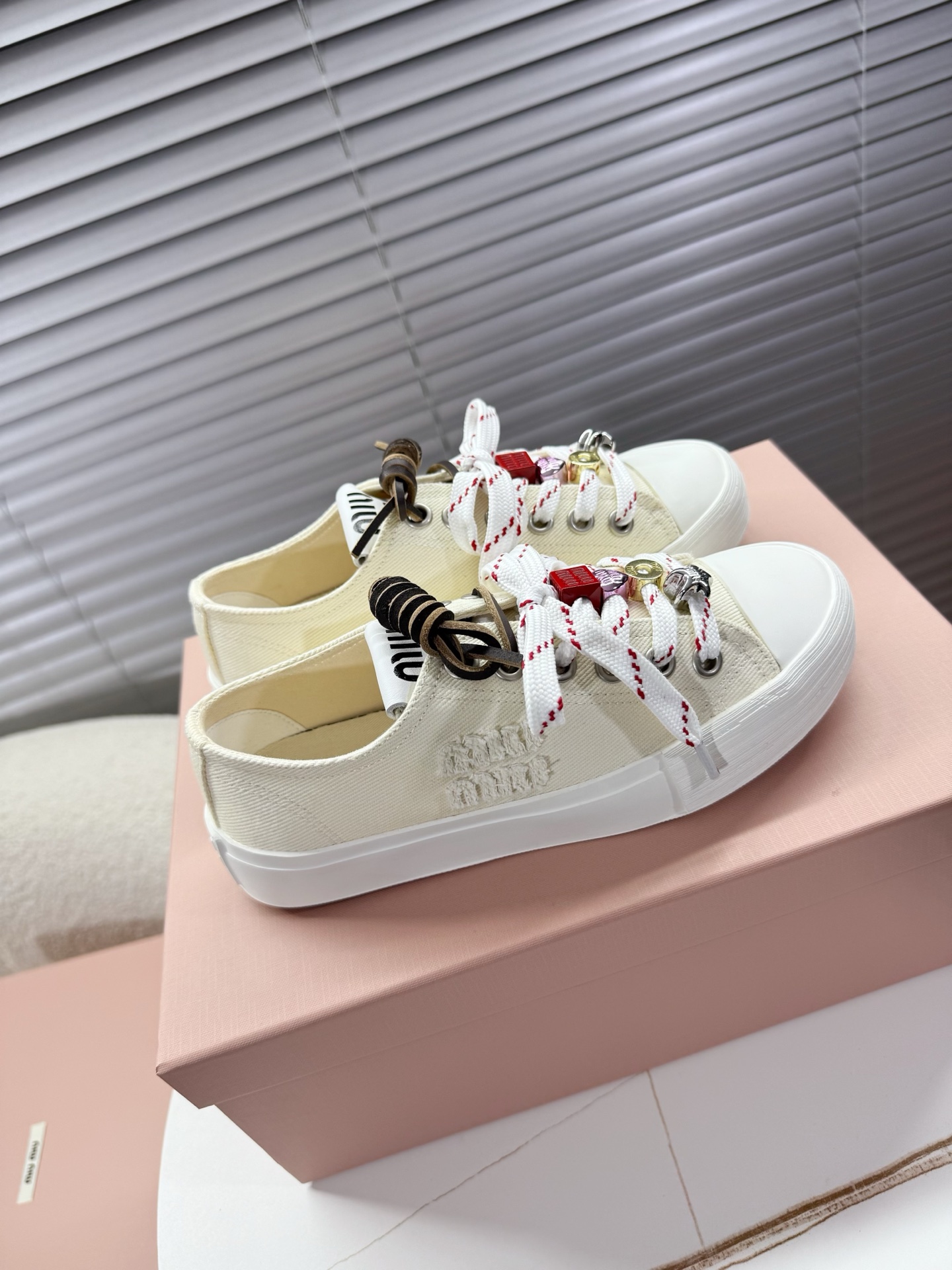 MiuMiu 미우미우 스니커즈 운동화 신발