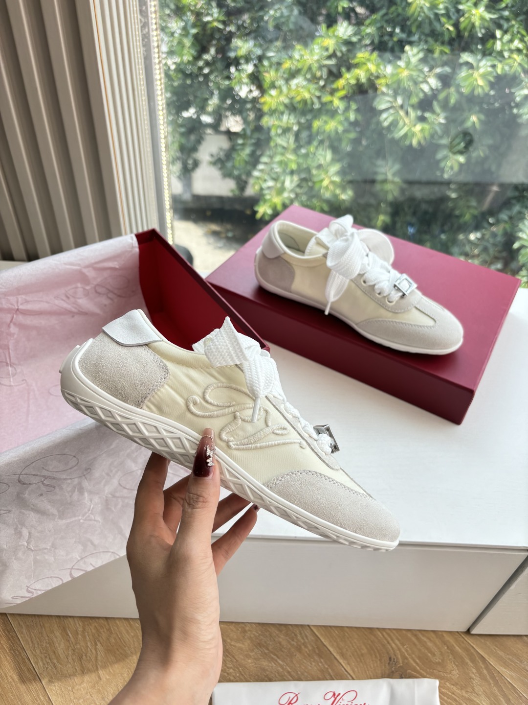 Roger Vivier RV 로저 비비에 트레이닝 스니커즈 신발