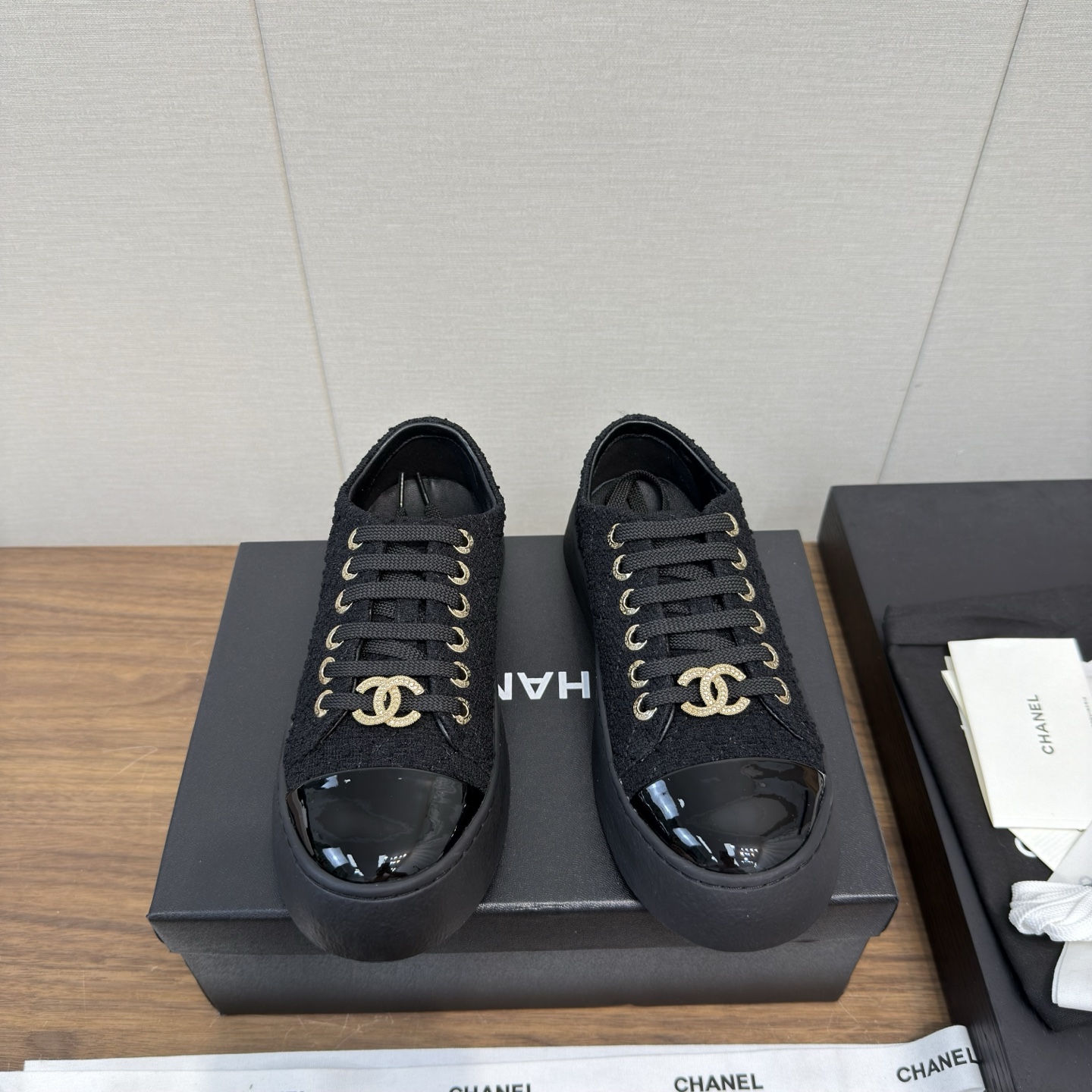 CHANEL 샤넬 스니커즈 신발