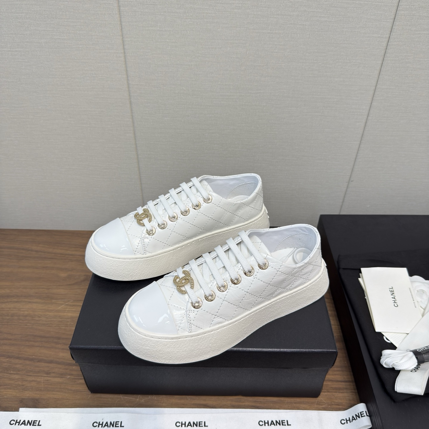 CHANEL 샤넬 스니커즈 신발