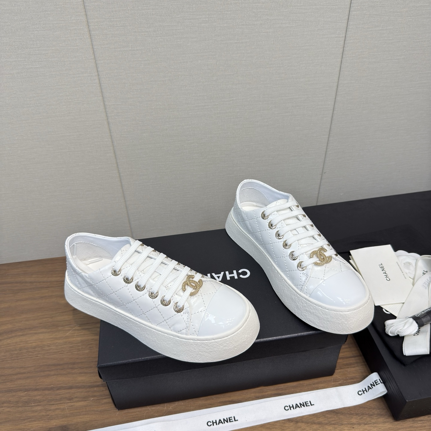 CHANEL 샤넬 스니커즈 신발