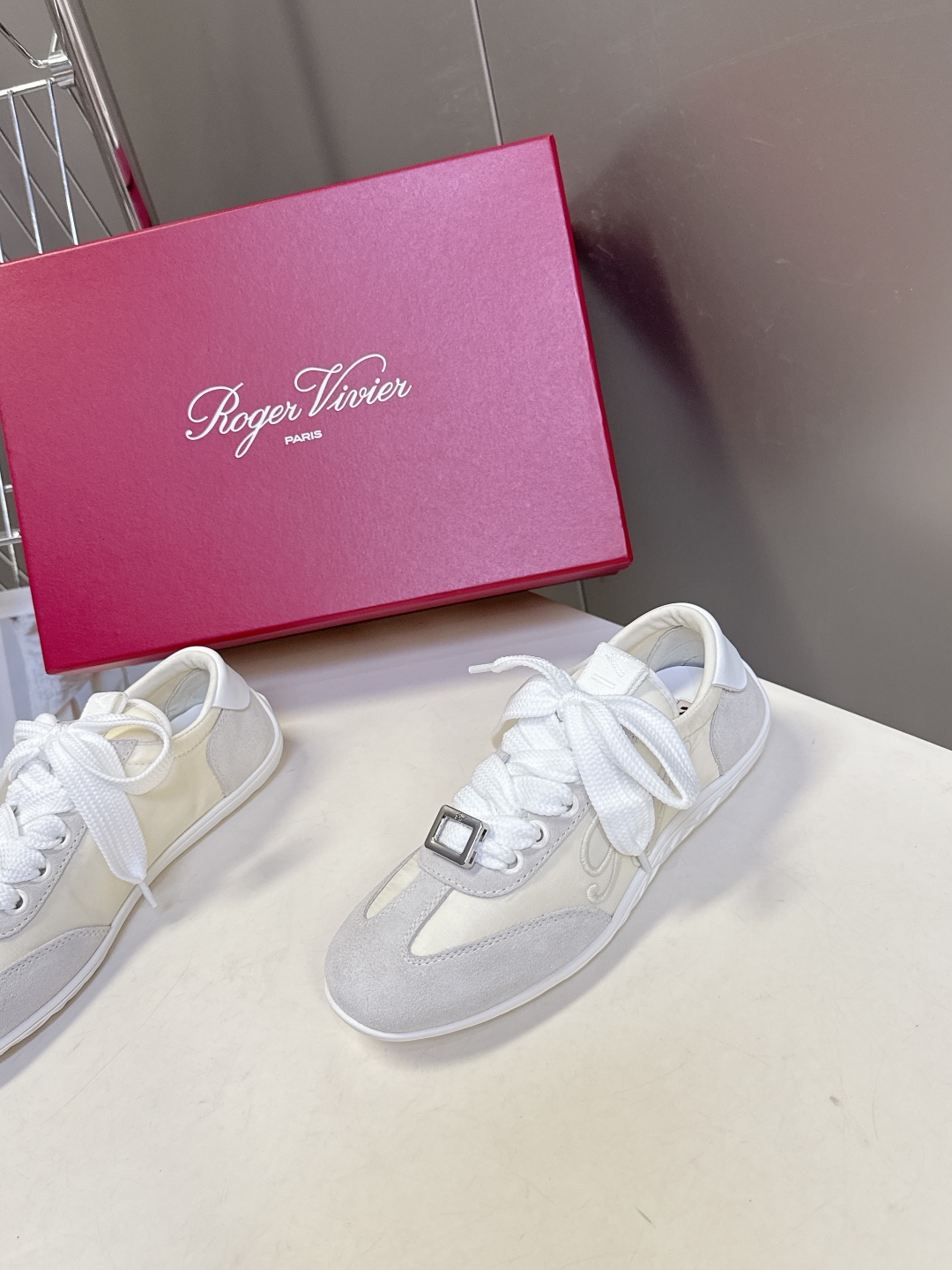 Roger Vivier Rv 로저 비비에 스니커즈 신발