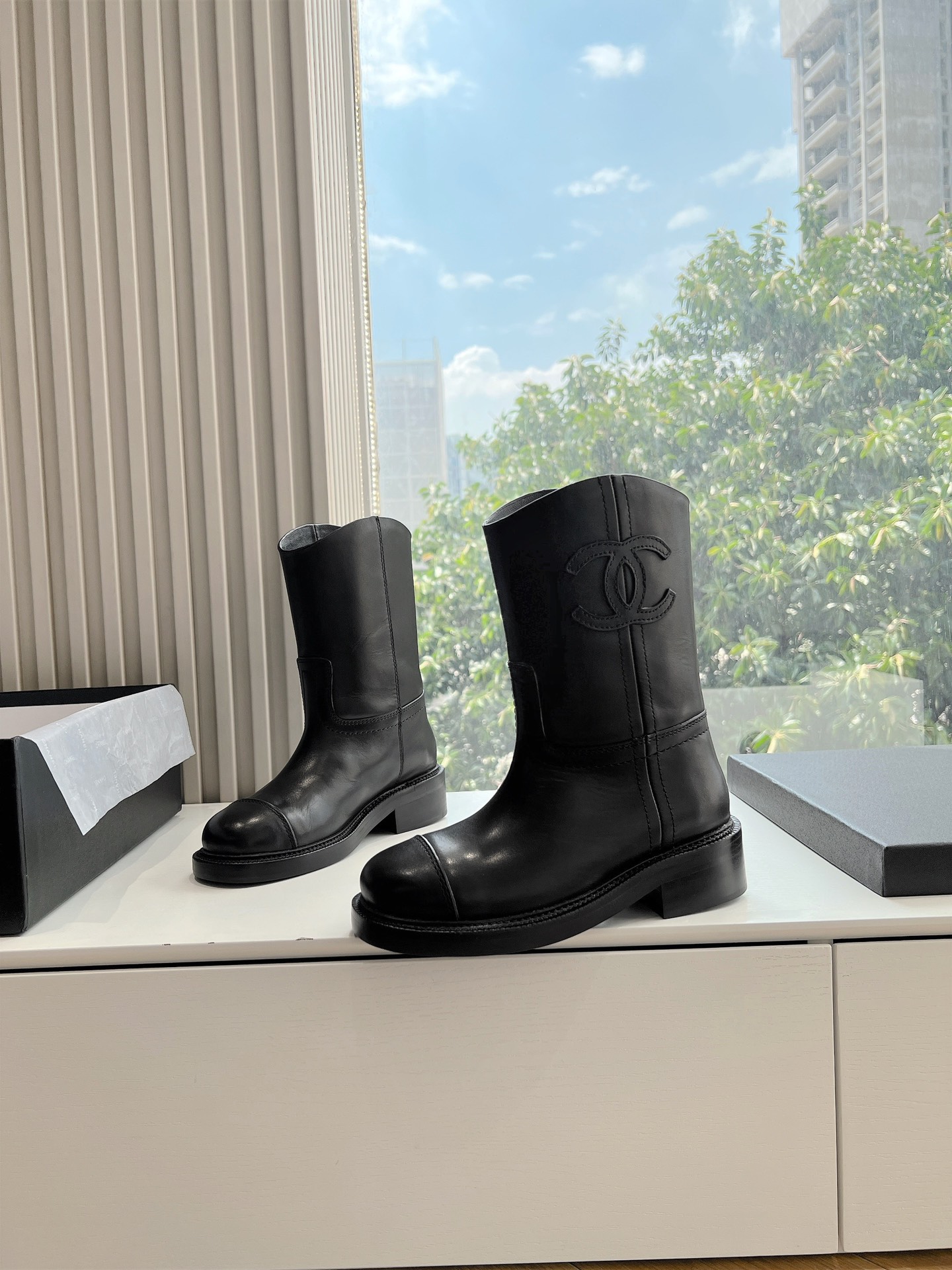 Chanel 샤넬 로고 라이더 부츠 신발