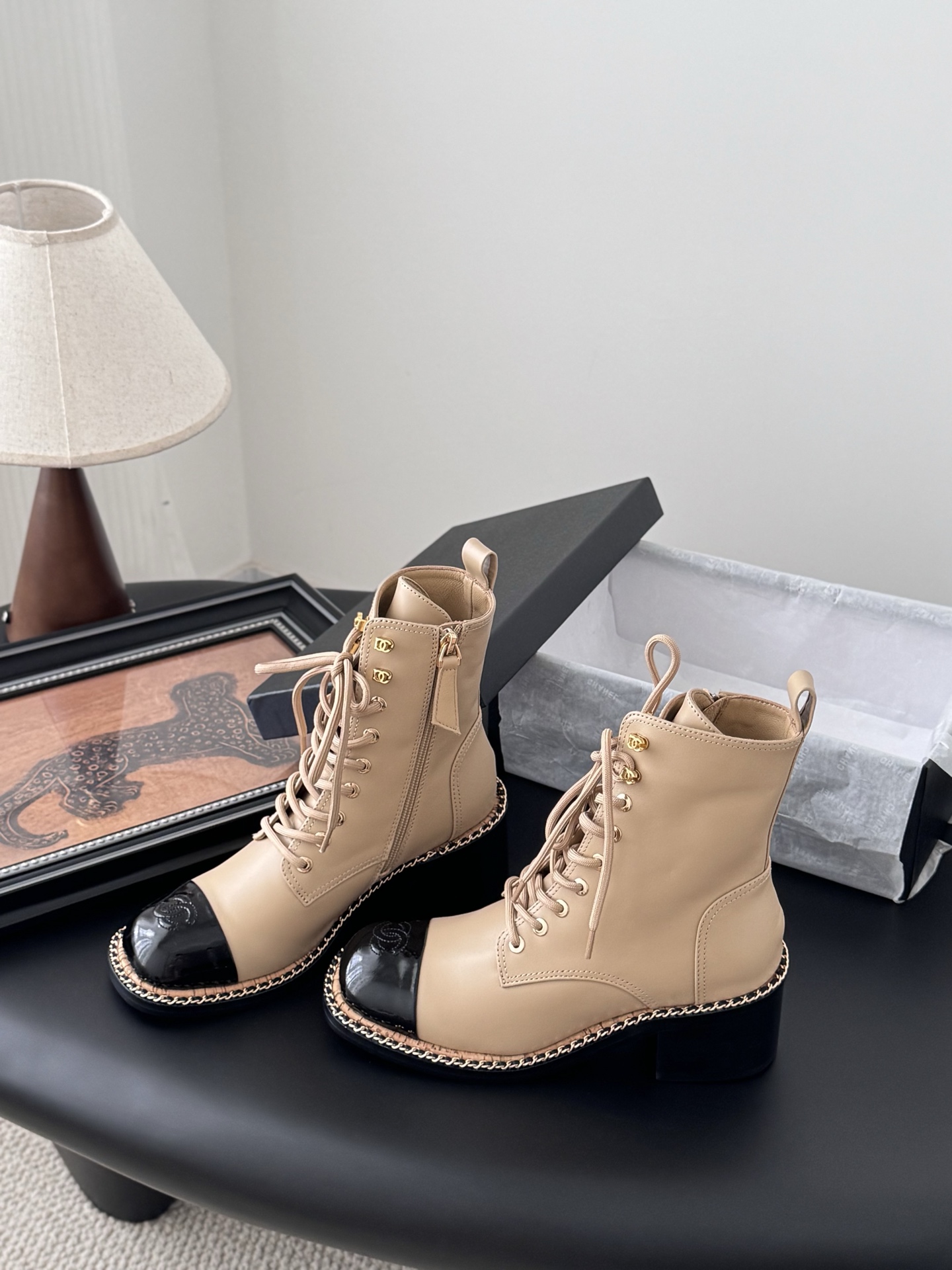 Chanel 샤넬 체인 부츠 신발