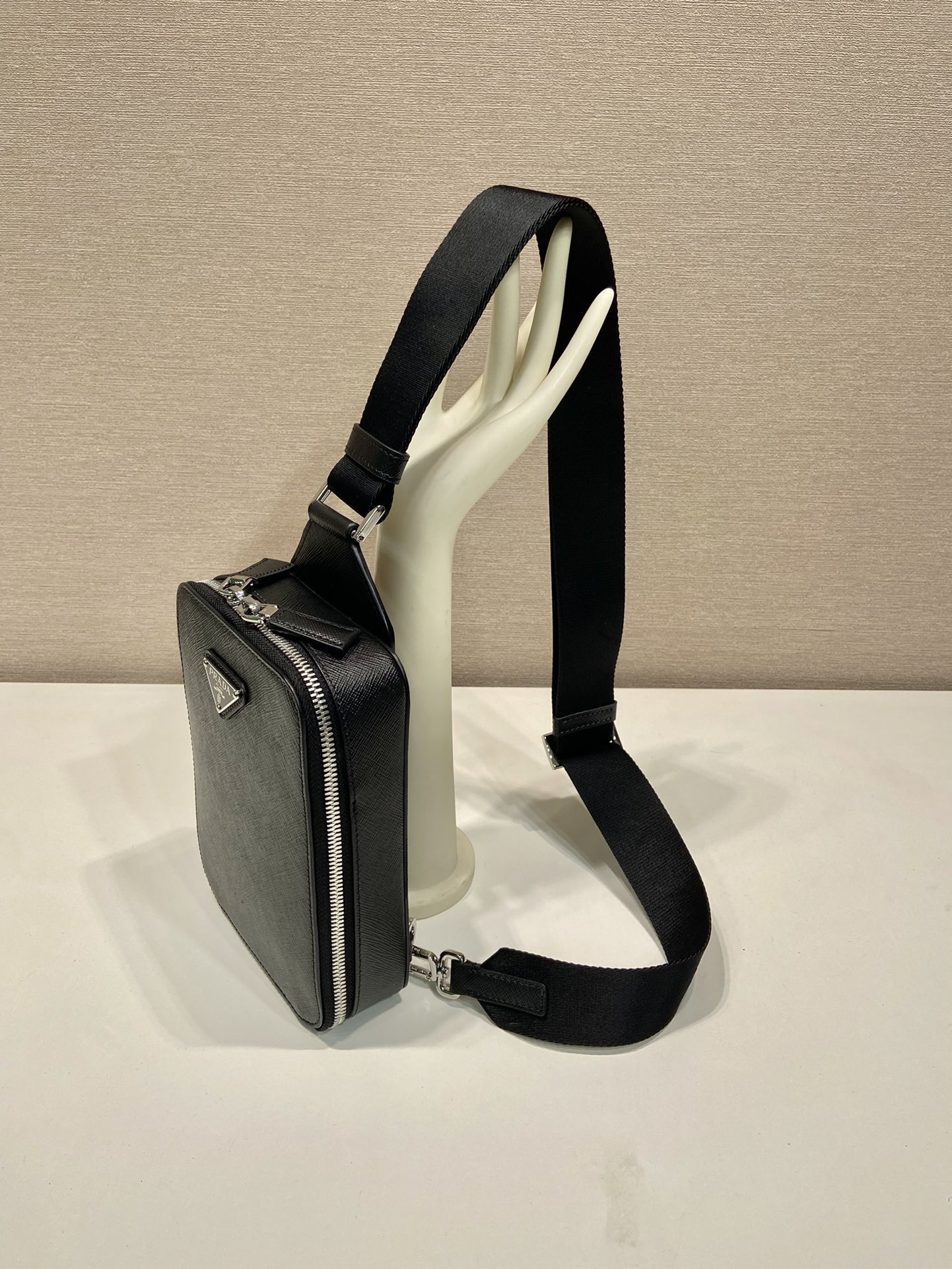 PRADA 프라다 바디백 슬링백 가방