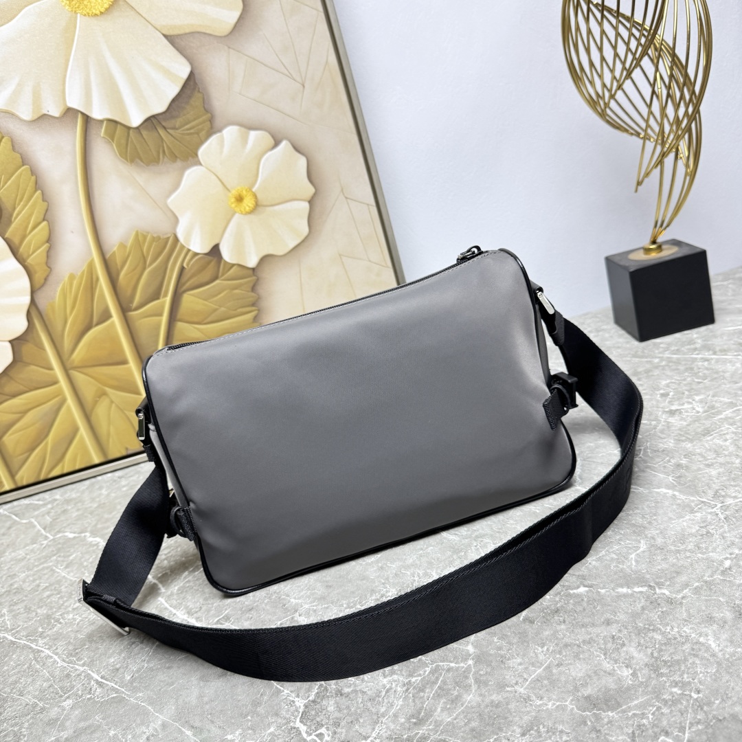 PRADA 프라다 스몰 메신저백 크로스백 가방