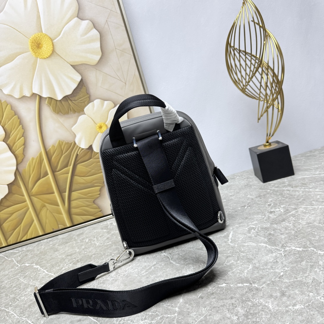 Prada 프라다 숄더 / 체스트 슬링백 가방