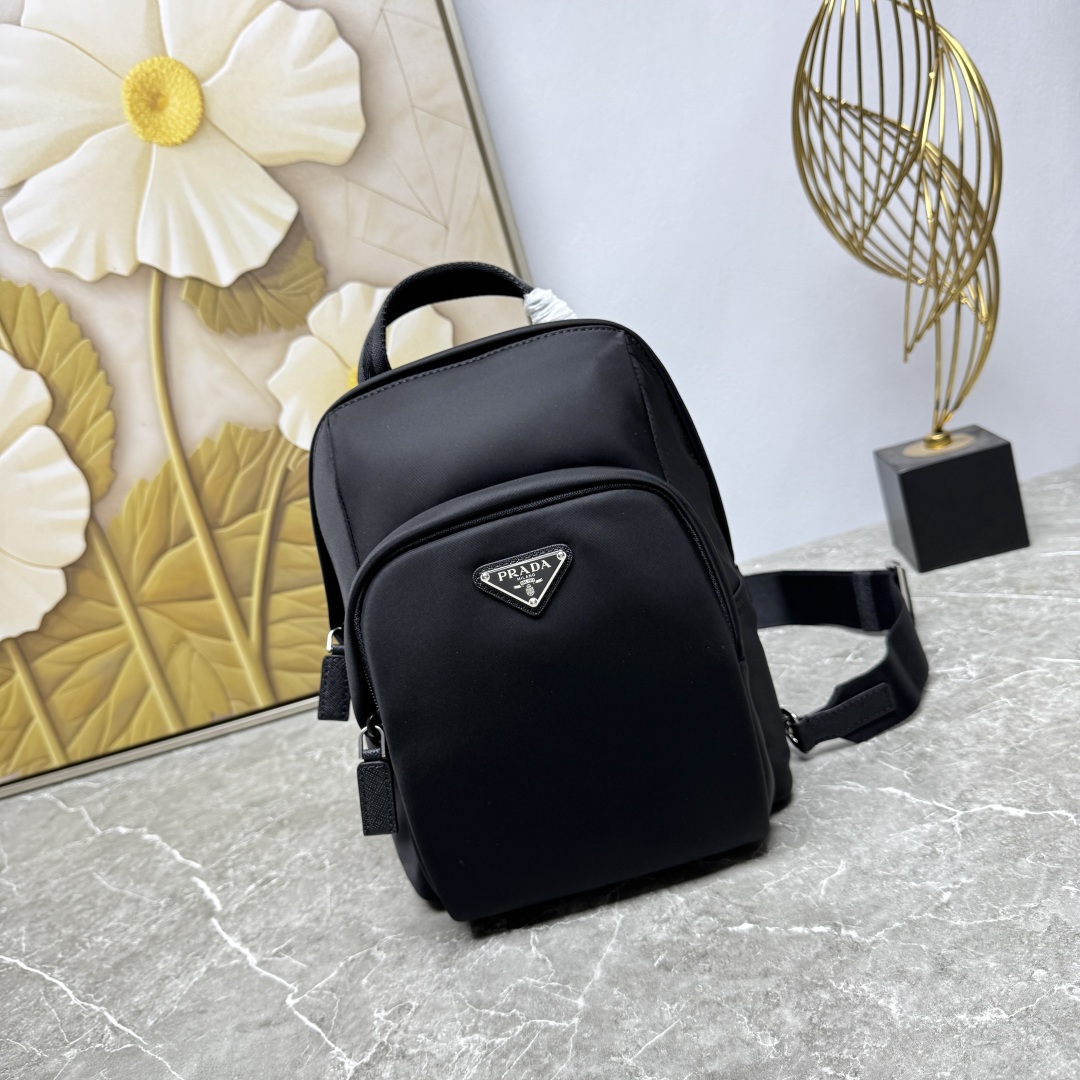 Prada 프라다 숄더 / 체스트 슬링백 가방