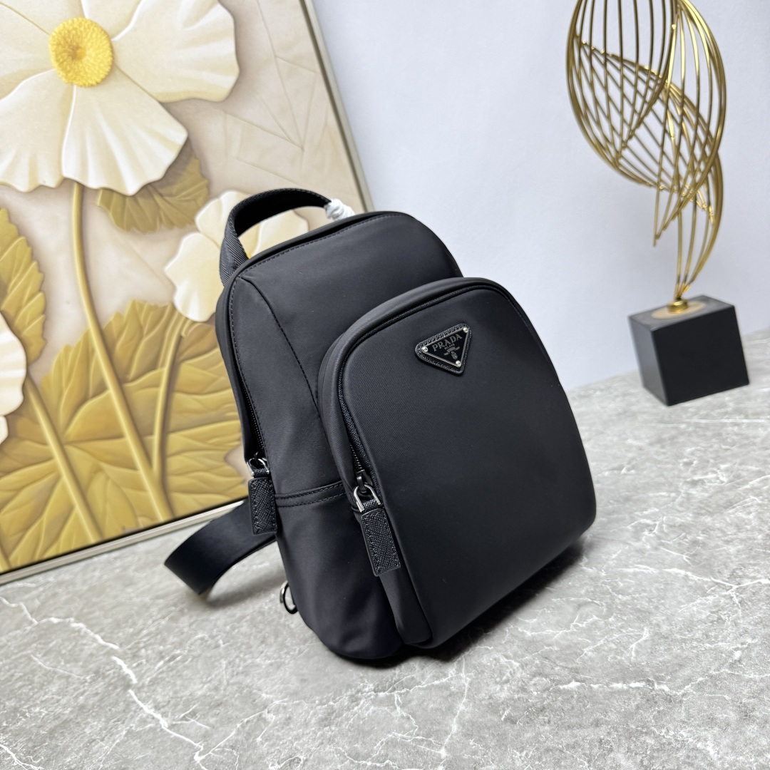 Prada 프라다 숄더 / 체스트 슬링백 가방